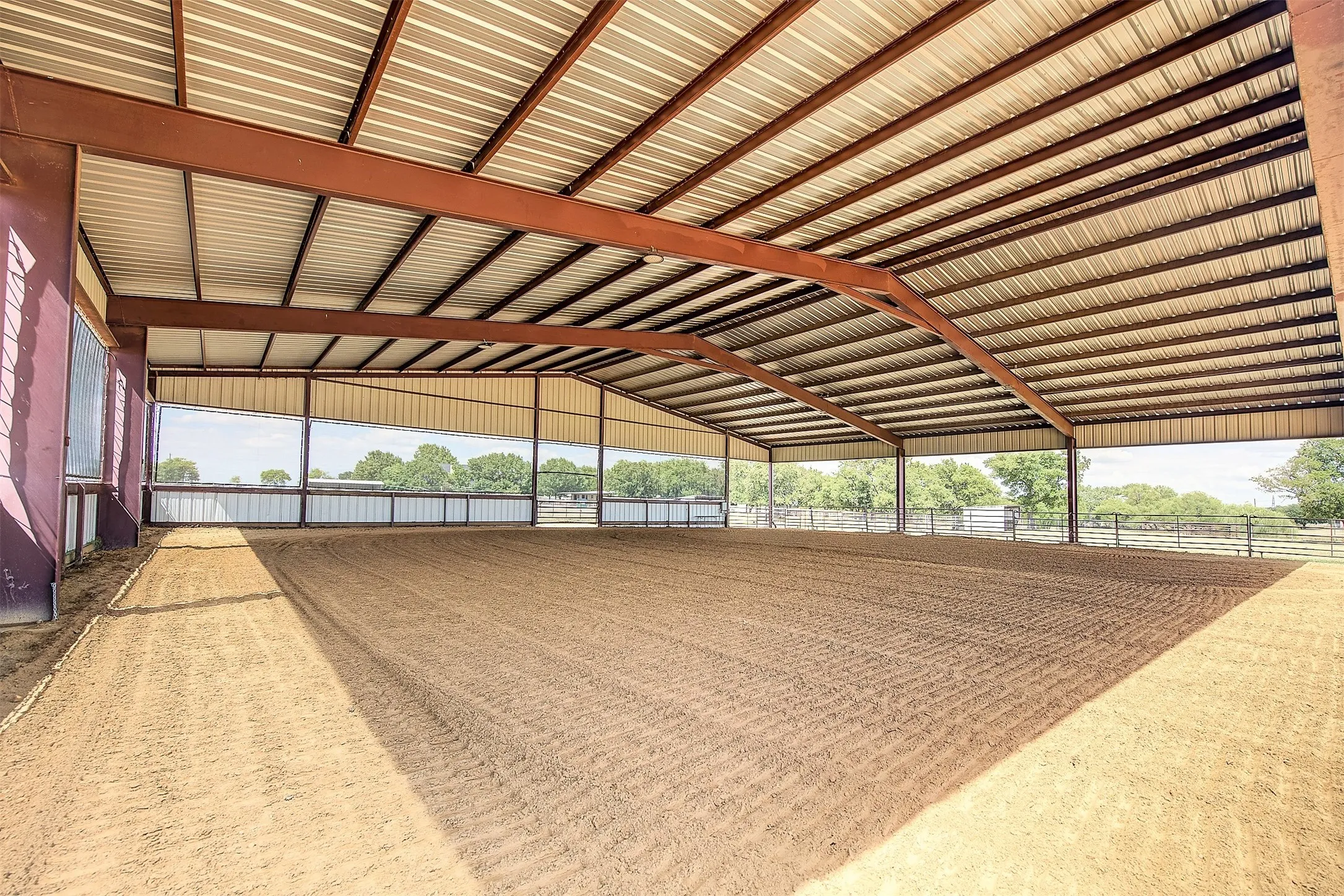 Single Family Residence For Sale in Denton County , 10609 Jackson Road, Krum, Texas 76249, 3 Bedroom, 4 Bathroom, 2 Garage spaces, 2,354 Sqft, built in 1995, mls#21290333, Real Estate Agent in Krum, Homes For Sale in Denton county, Homes For Sale in Krum, Realtor in Krum Texas, Real Estate Brokerage Independent Realty Texas, Luminita Cordes Realtor
