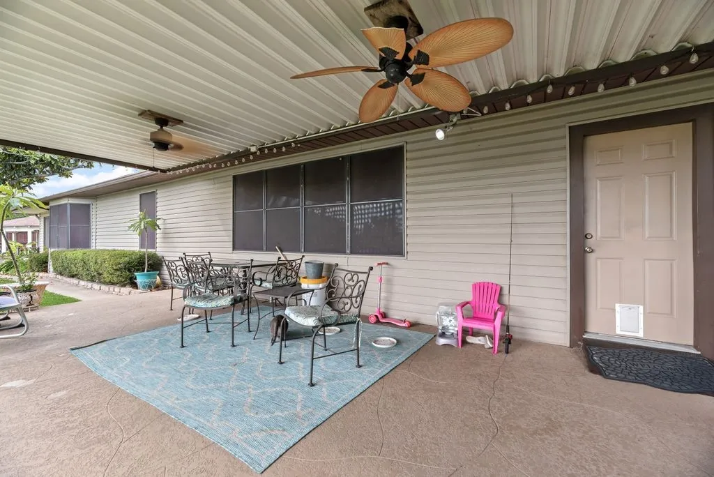 Single Family Residence For Sale in Dallas County , 12704 Garden Grove Drive, Dallas, Texas 75253, 4 Bedroom, 2 Bathroom, 6 Garage spaces, 2,242 Sqft, built in 1962, mls#21300037, Real Estate Agent in Dallas, Homes For Sale in Dallas county, Homes For Sale in Dallas, Realtor in Dallas Texas, Real Estate Brokerage Independent Realty Texas, Luminita Cordes Realtor