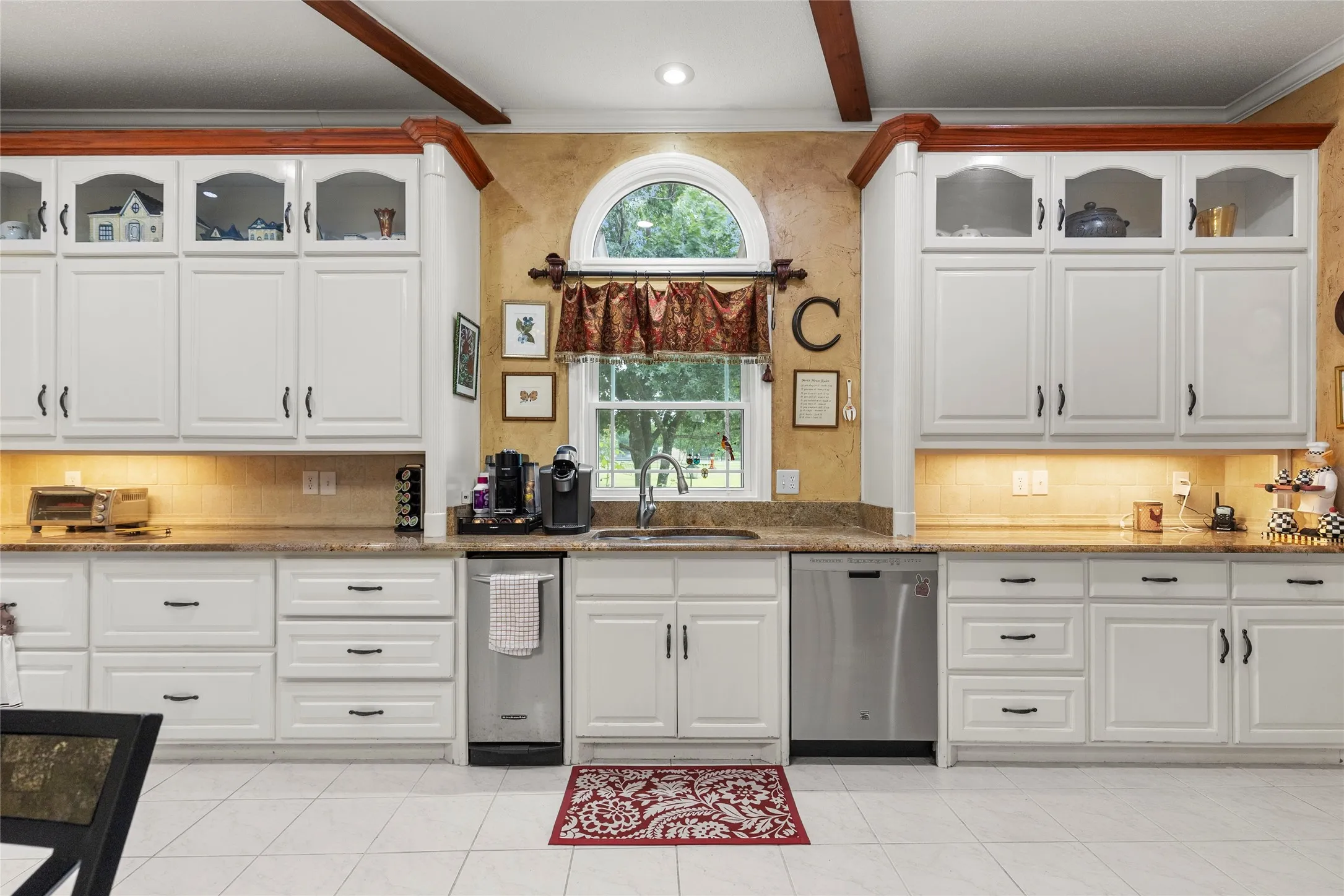 Single Family Residence For Sale in Delta County , 3120 Texas Highway 24 N, Cooper, Texas 75432, 6 Bedroom, 7 Bathroom, 3 Garage spaces, 6,457 Sqft, built in 1995, mls#21299502, Real Estate Agent in Cooper, Homes For Sale in Delta county, Homes For Sale in Cooper, Realtor in Cooper Texas, Real Estate Brokerage Independent Realty Texas, Luminita Cordes Realtor