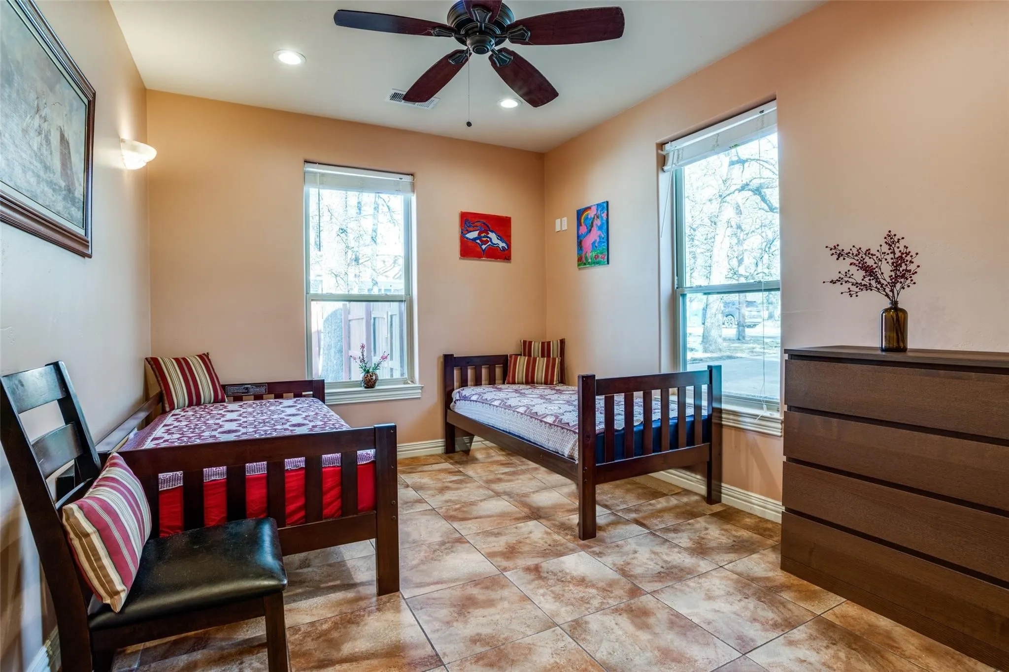 Single Family Residence For Sale in Hunt County , 10040 Brinwood Drive, Wills Point, Texas 75169, 3 Bedroom, 3 Bathroom, Garage spaces, 1,681 Sqft, built in 2014, mls#21290321, Real Estate Agent in Wills Point, Homes For Sale in Hunt county, Homes For Sale in Wills Point, Realtor in Wills Point Texas, Real Estate Brokerage Independent Realty Texas, Luminita Cordes Realtor