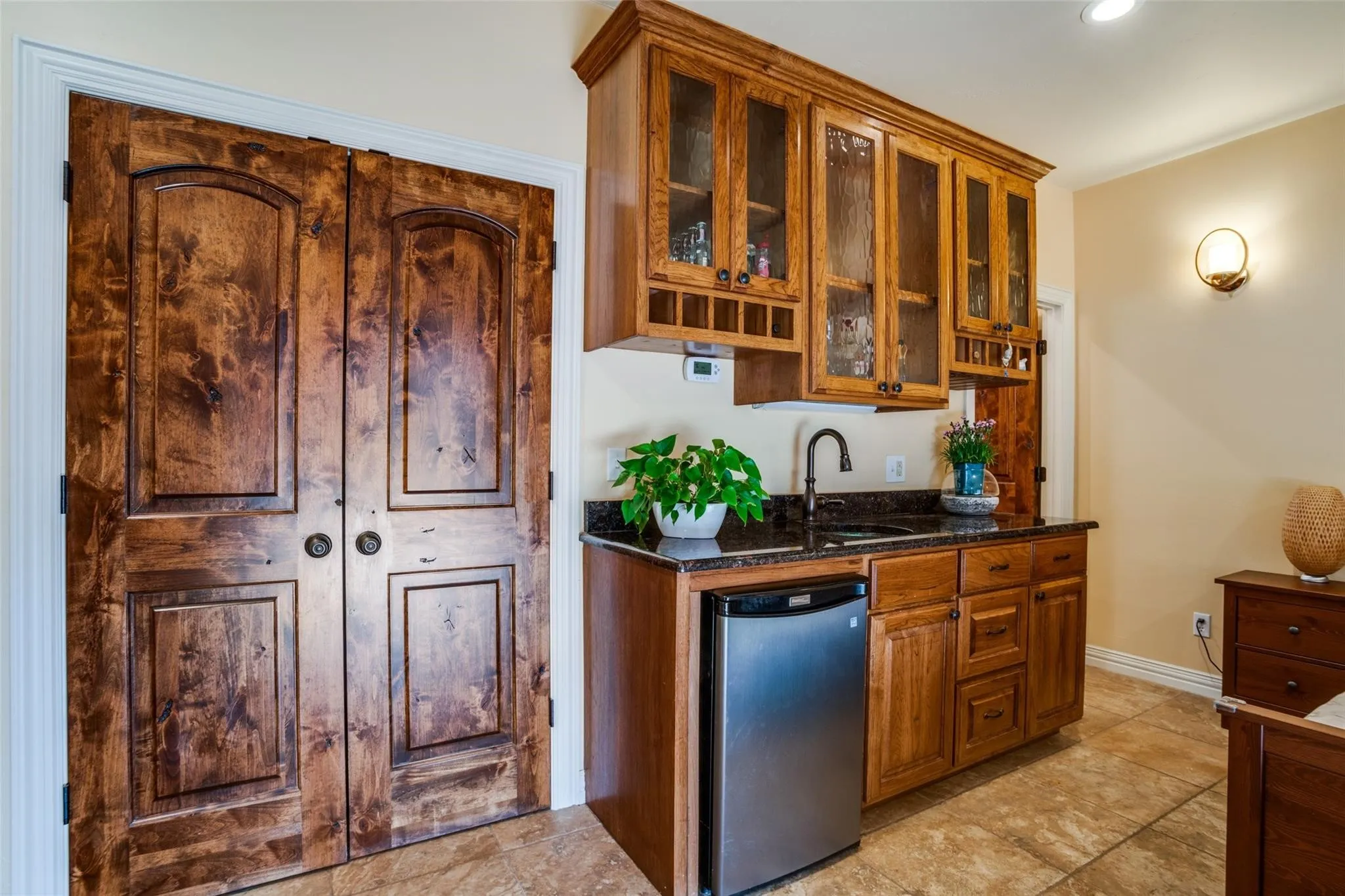 Single Family Residence For Sale in Hunt County , 10040 Brinwood Drive, Wills Point, Texas 75169, 3 Bedroom, 3 Bathroom, Garage spaces, 1,681 Sqft, built in 2014, mls#21290321, Real Estate Agent in Wills Point, Homes For Sale in Hunt county, Homes For Sale in Wills Point, Realtor in Wills Point Texas, Real Estate Brokerage Independent Realty Texas, Luminita Cordes Realtor