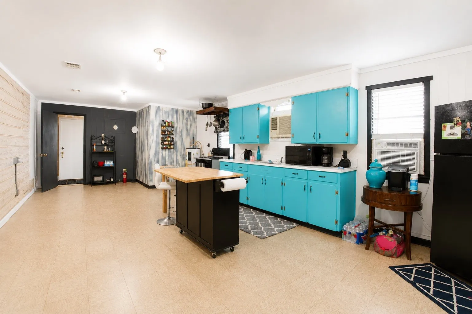 Single Family Residence For Sale in Leon County , 1112 Spruiell Street, Jewett, Texas 75846, 1 Bedroom, 3 Bathroom, Garage spaces, 2,288 Sqft, built in 1979, mls#21300052, Real Estate Agent in Jewett, Homes For Sale in Leon county, Homes For Sale in Jewett, Realtor in Jewett Texas, Real Estate Brokerage Independent Realty Texas, Luminita Cordes Realtor