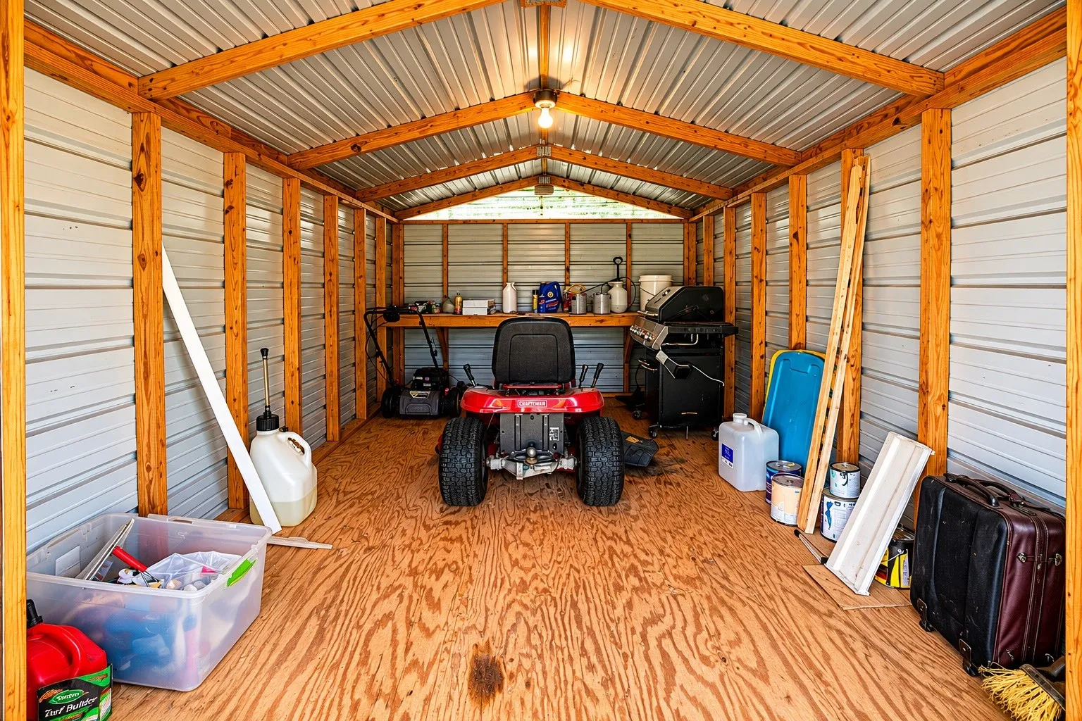 Single Family Residence For Sale in Leon County , 1112 Spruiell Street, Jewett, Texas 75846, 1 Bedroom, 3 Bathroom, Garage spaces, 2,288 Sqft, built in 1979, mls#21300052, Real Estate Agent in Jewett, Homes For Sale in Leon county, Homes For Sale in Jewett, Realtor in Jewett Texas, Real Estate Brokerage Independent Realty Texas, Luminita Cordes Realtor