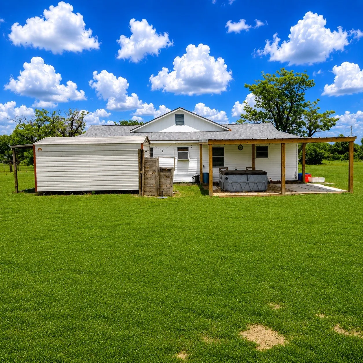 Single Family Residence For Sale in Leon County , 1112 Spruiell Street, Jewett, Texas 75846, 1 Bedroom, 3 Bathroom, Garage spaces, 2,288 Sqft, built in 1979, mls#21300052, Real Estate Agent in Jewett, Homes For Sale in Leon county, Homes For Sale in Jewett, Realtor in Jewett Texas, Real Estate Brokerage Independent Realty Texas, Luminita Cordes Realtor