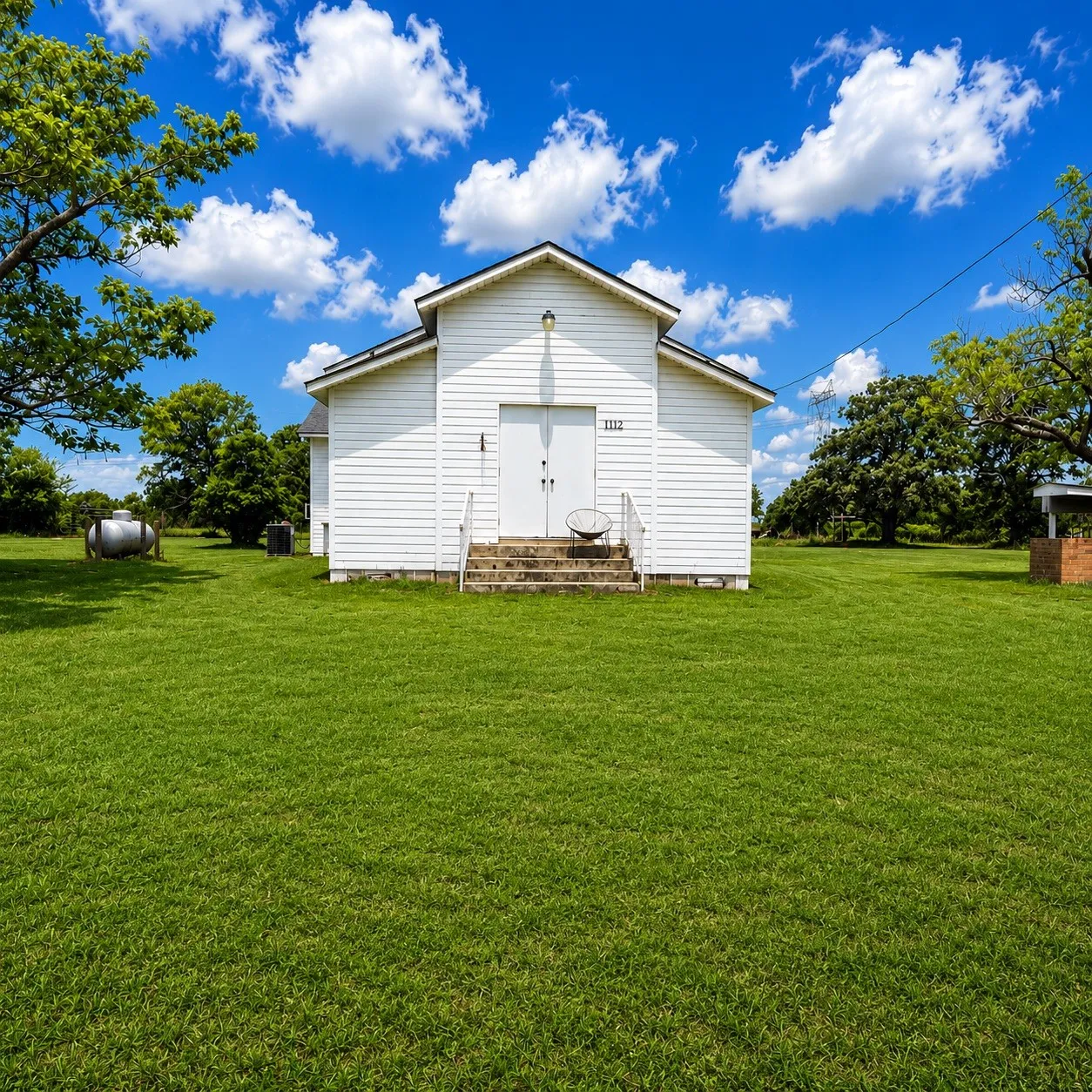 Single Family Residence For Sale in Leon County , 1112 Spruiell Street, Jewett, Texas 75846, 1 Bedroom, 3 Bathroom, Garage spaces, 2,288 Sqft, built in 1979, mls#21300052, Real Estate Agent in Jewett, Homes For Sale in Leon county, Homes For Sale in Jewett, Realtor in Jewett Texas, Real Estate Brokerage Independent Realty Texas, Luminita Cordes Realtor