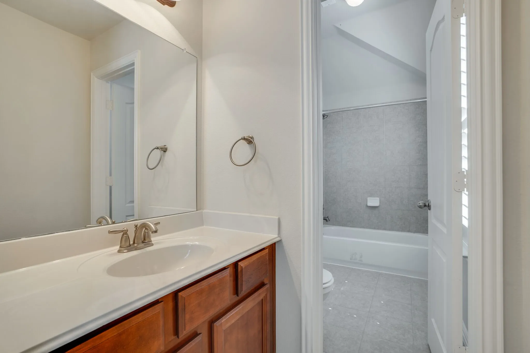 Jack and Jill Bathrooms