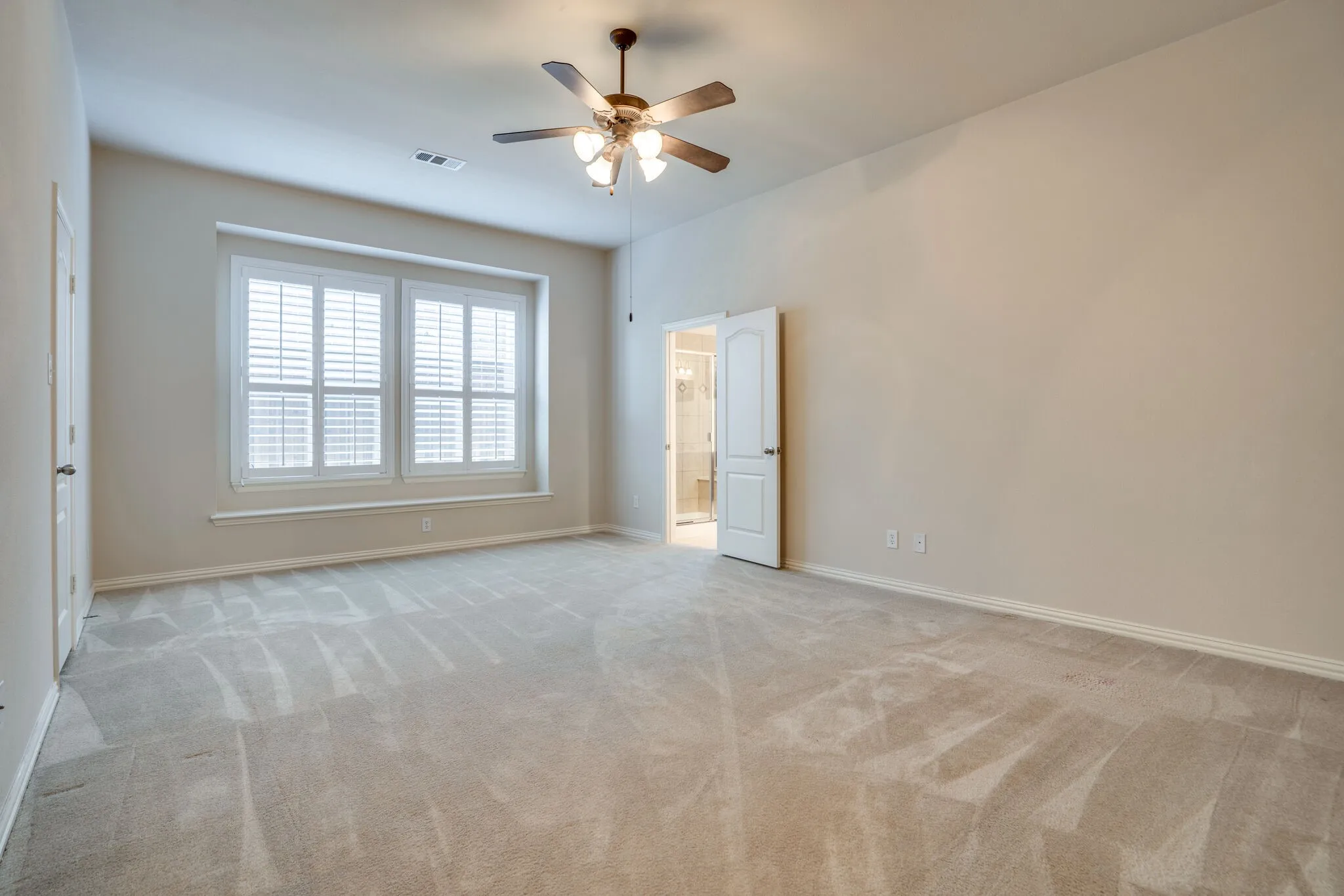 HUGE Master Suite