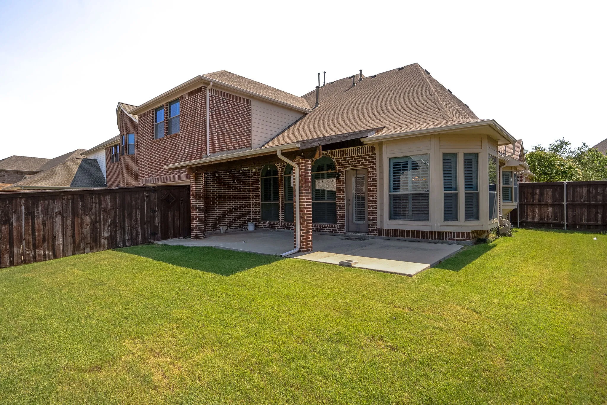 Spacious backyard