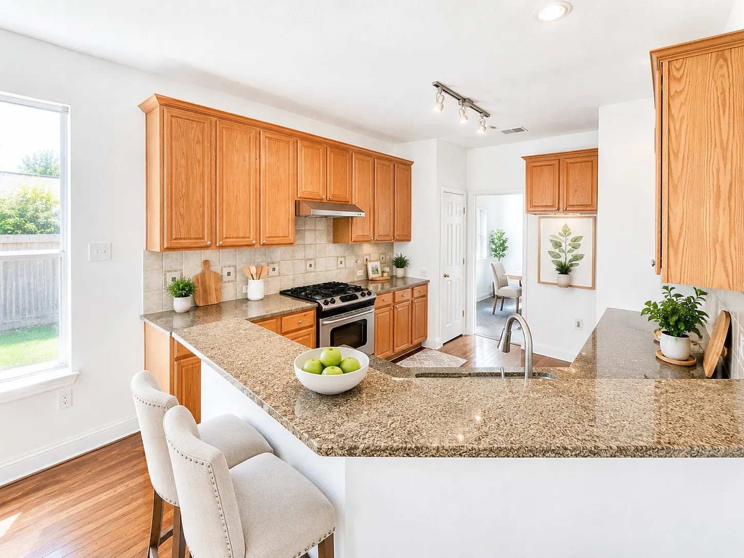 Single Family Residence For Sale in Collin County , 3705 Mason Drive, Plano, Texas 75025, 4 Bedroom, 3 Bathroom, 2 Garage spaces, 2,988 Sqft, built in 2000, mls#21297754, Real Estate Agent in Plano, Homes For Sale in Collin county, Homes For Sale in Plano, Realtor in Plano Texas, Real Estate Brokerage Independent Realty Texas, Luminita Cordes Realtor
