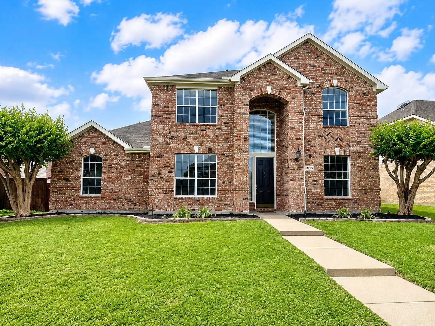 Single Family Residence For Sale in Collin County , 3705 Mason Drive, Plano, Texas 75025, 4 Bedroom, 3 Bathroom, 2 Garage spaces, 2,988 Sqft, built in 2000, mls#21297754, Real Estate Agent in Plano, Homes For Sale in Collin county, Homes For Sale in Plano, Realtor in Plano Texas, Real Estate Brokerage Independent Realty Texas, Luminita Cordes Realtor