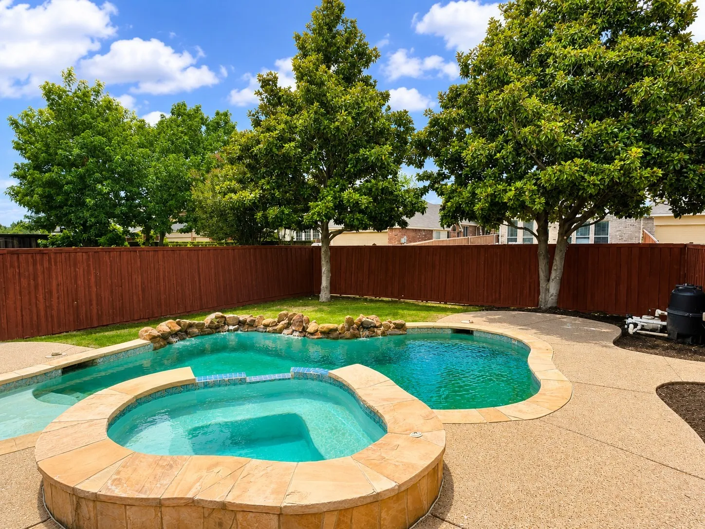 Single Family Residence For Sale in Collin County , 3705 Mason Drive, Plano, Texas 75025, 4 Bedroom, 3 Bathroom, 2 Garage spaces, 2,988 Sqft, built in 2000, mls#21297754, Real Estate Agent in Plano, Homes For Sale in Collin county, Homes For Sale in Plano, Realtor in Plano Texas, Real Estate Brokerage Independent Realty Texas, Luminita Cordes Realtor