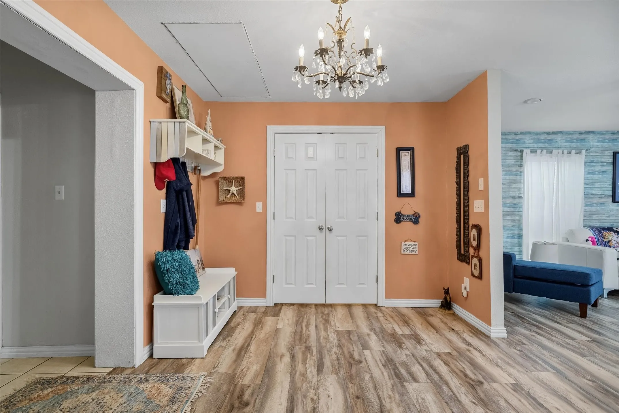 Single Family Residence For Sale in Van Zandt County , 12125 N State Highway 110, Van, Texas 75790, 3 Bedroom, 4 Bathroom, Garage spaces, 2,410 Sqft, built in 1951, mls#21292074, Real Estate Agent in Van, Homes For Sale in Van Zandt county, Homes For Sale in Van, Realtor in Van Texas, Real Estate Brokerage Independent Realty Texas, Luminita Cordes Realtor