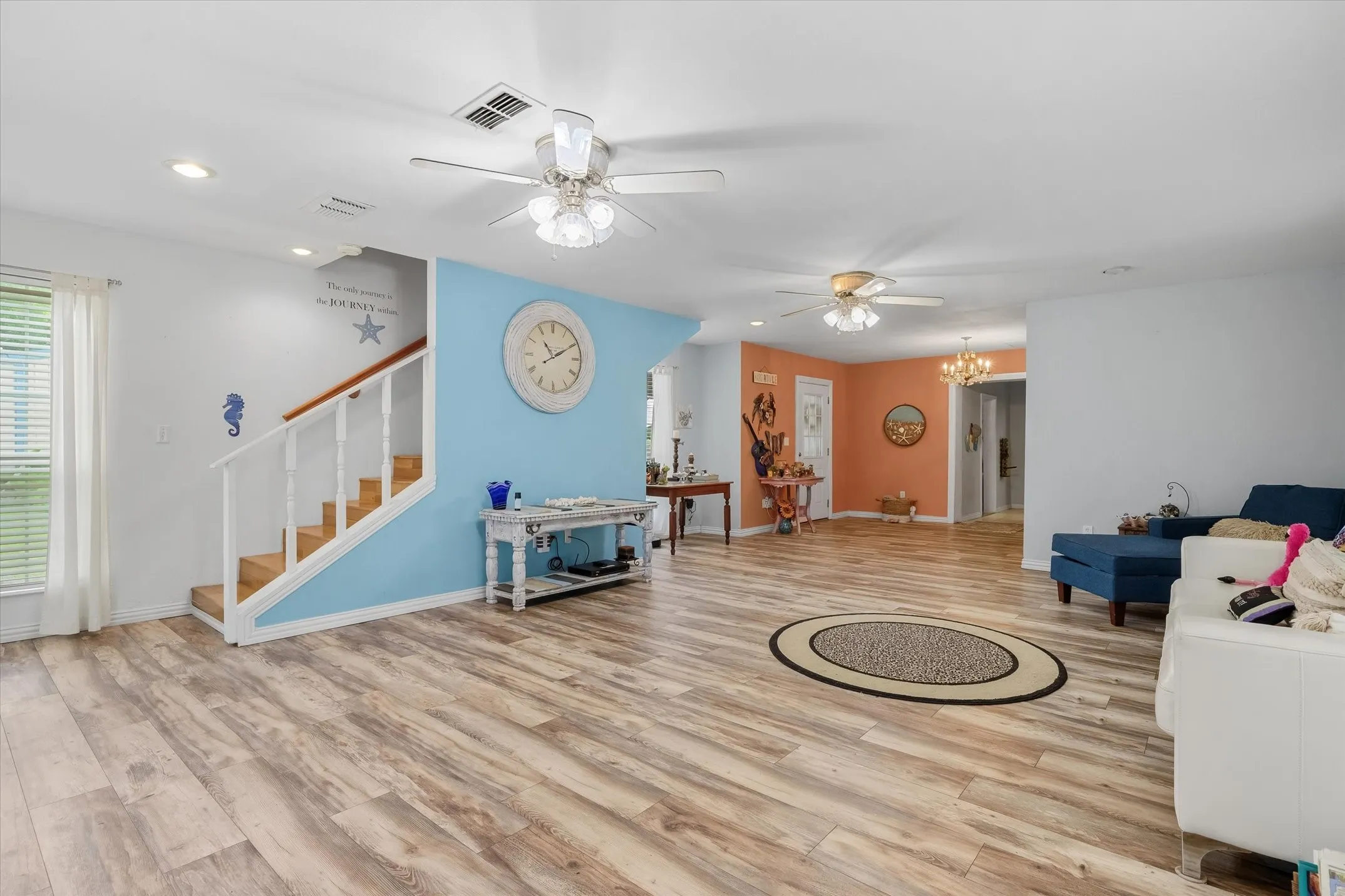Single Family Residence For Sale in Van Zandt County , 12125 N State Highway 110, Van, Texas 75790, 3 Bedroom, 4 Bathroom, Garage spaces, 2,410 Sqft, built in 1951, mls#21292074, Real Estate Agent in Van, Homes For Sale in Van Zandt county, Homes For Sale in Van, Realtor in Van Texas, Real Estate Brokerage Independent Realty Texas, Luminita Cordes Realtor