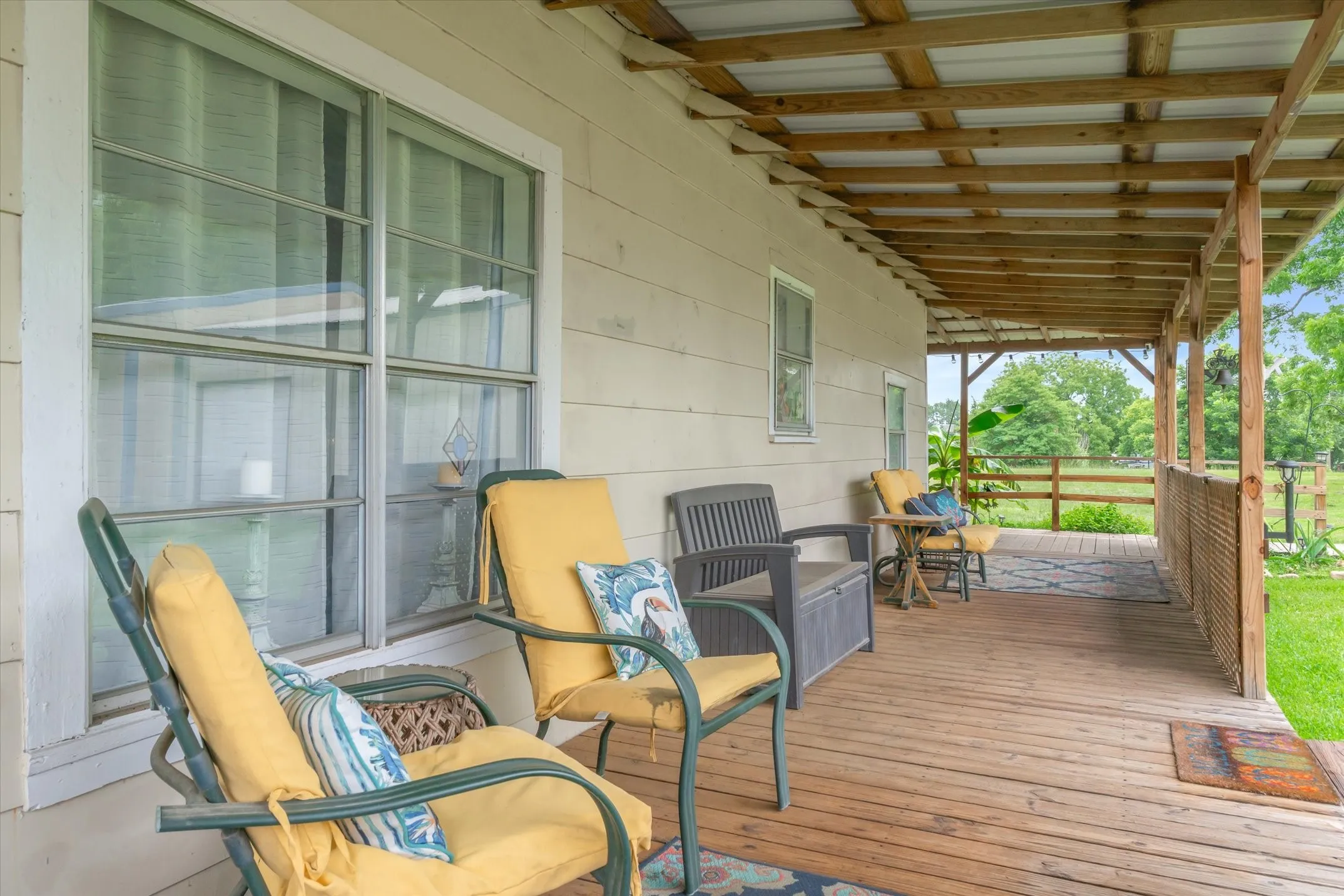 Single Family Residence For Sale in Van Zandt County , 12125 N State Highway 110, Van, Texas 75790, 3 Bedroom, 4 Bathroom, Garage spaces, 2,410 Sqft, built in 1951, mls#21292074, Real Estate Agent in Van, Homes For Sale in Van Zandt county, Homes For Sale in Van, Realtor in Van Texas, Real Estate Brokerage Independent Realty Texas, Luminita Cordes Realtor