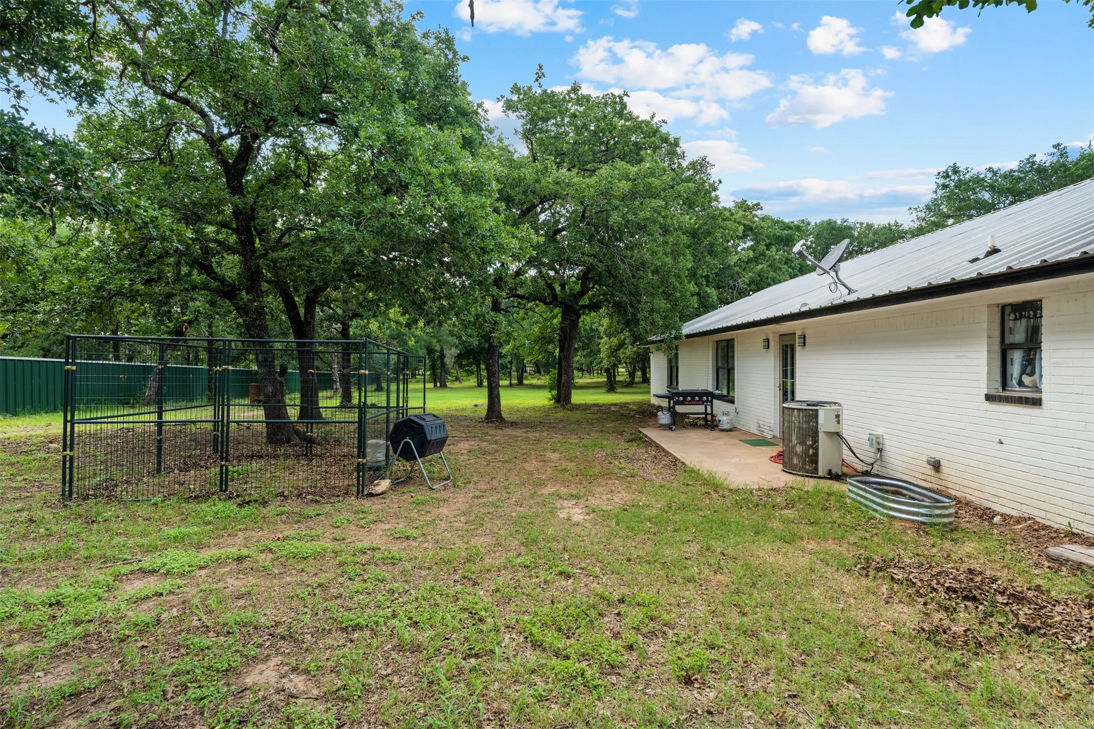 Single Family Residence For Sale in Hamilton County , 443 County Road 316, Jonesboro, Texas 76538, 4 Bedroom, 2 Bathroom, Garage spaces, 2,357 Sqft, built in 1988, mls#21299852, Real Estate Agent in Jonesboro, Homes For Sale in Hamilton county, Homes For Sale in Jonesboro, Realtor in Jonesboro Texas, Real Estate Brokerage Independent Realty Texas, Luminita Cordes Realtor