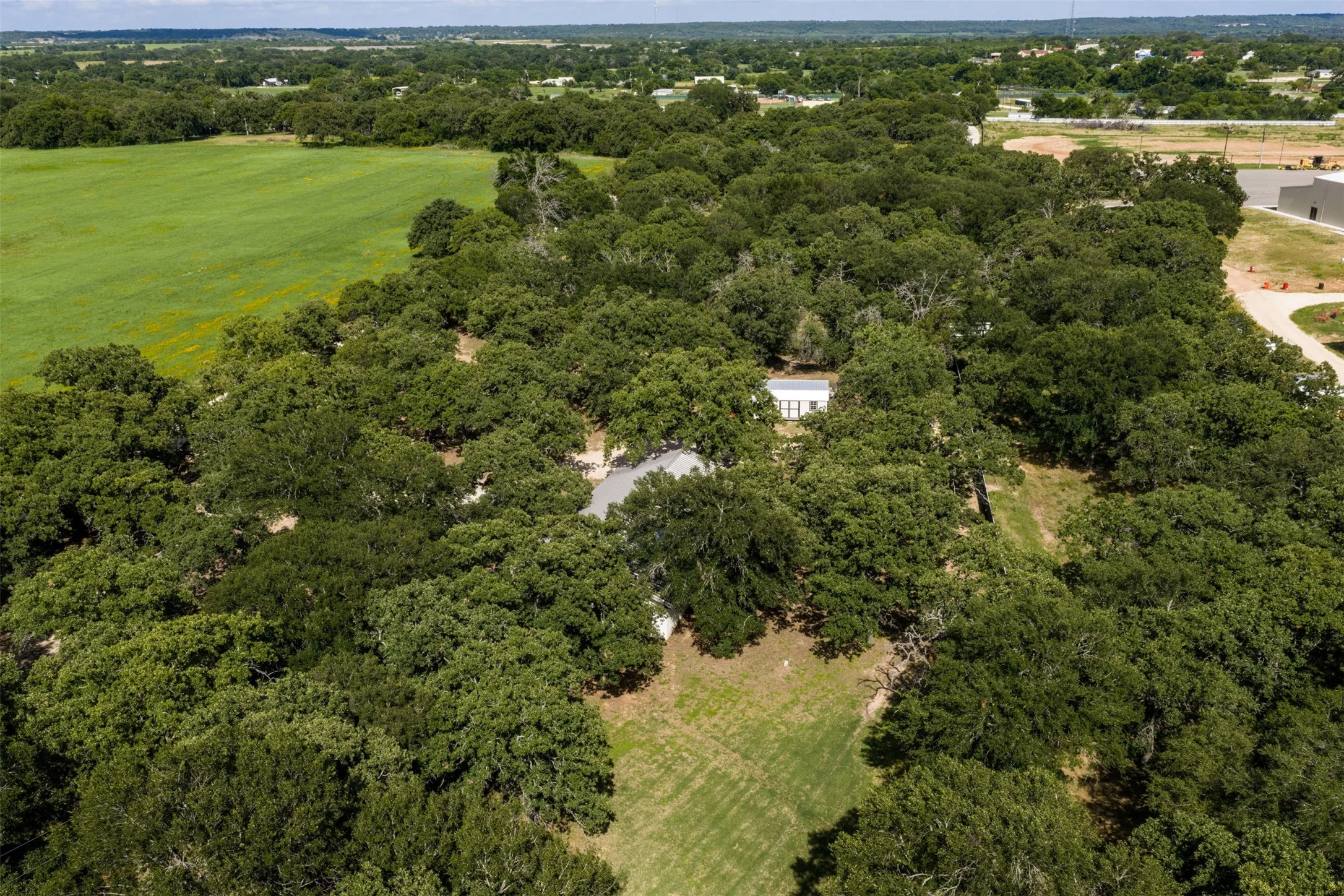 Single Family Residence For Sale in Hamilton County , 443 County Road 316, Jonesboro, Texas 76538, 4 Bedroom, 2 Bathroom, Garage spaces, 2,357 Sqft, built in 1988, mls#21299852, Real Estate Agent in Jonesboro, Homes For Sale in Hamilton county, Homes For Sale in Jonesboro, Realtor in Jonesboro Texas, Real Estate Brokerage Independent Realty Texas, Luminita Cordes Realtor
