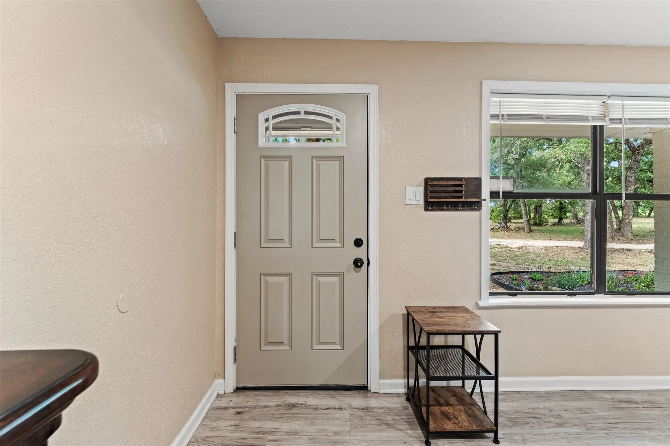 Single Family Residence For Sale in Hamilton County , 443 County Road 316, Jonesboro, Texas 76538, 4 Bedroom, 2 Bathroom, Garage spaces, 2,357 Sqft, built in 1988, mls#21299852, Real Estate Agent in Jonesboro, Homes For Sale in Hamilton county, Homes For Sale in Jonesboro, Realtor in Jonesboro Texas, Real Estate Brokerage Independent Realty Texas, Luminita Cordes Realtor