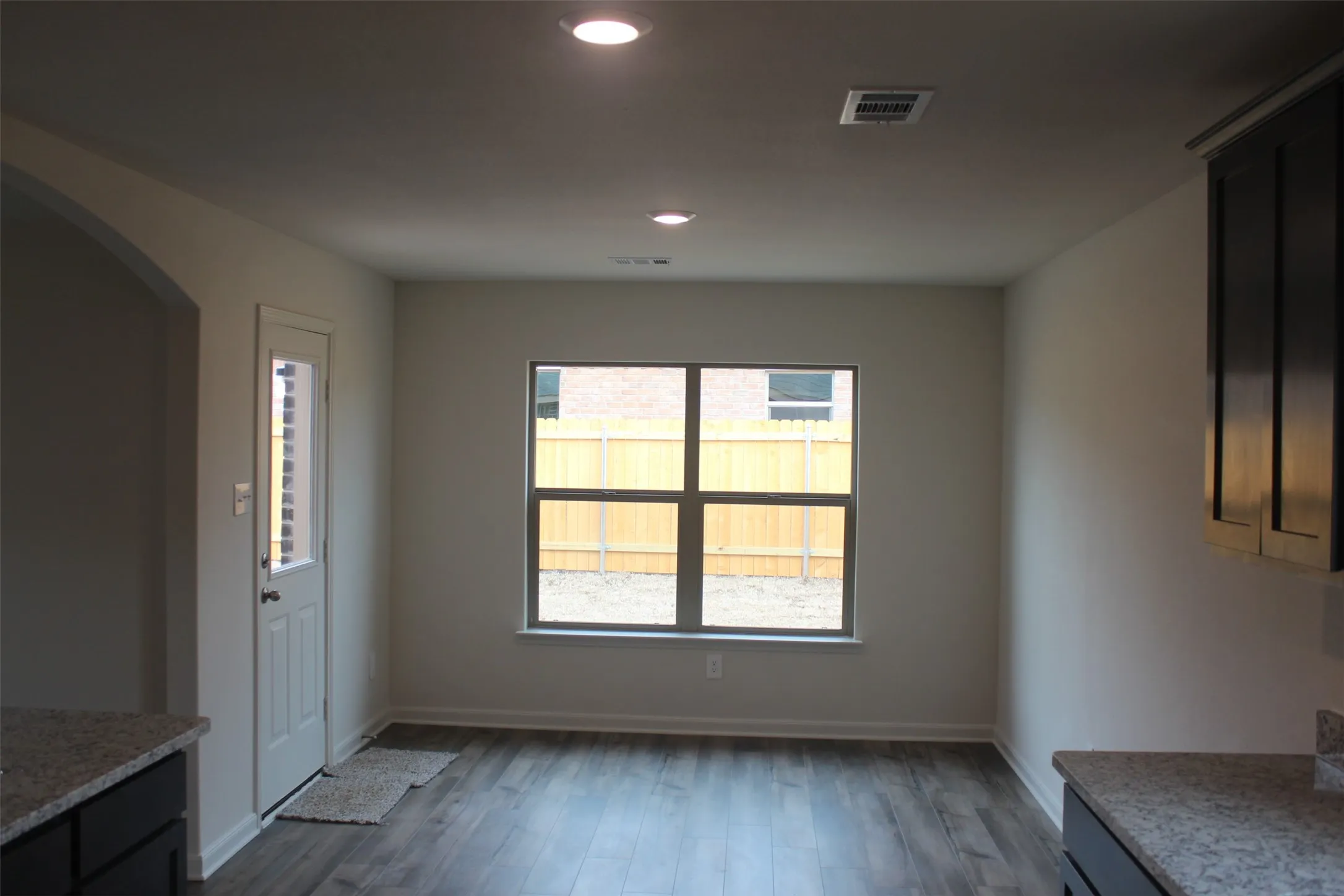 Single Family Residence For Rent in Kaufman County , 3044 Boran Drive, Forney, Texas 75126, 3 Bedroom, 2 Bathroom, 2 Garage spaces, 1,643 Sqft, built in 2021, mls#21300068, Real Estate Agent in Forney, Homes For Rent in Kaufman county, Homes For Rent in Forney, Realtor in Forney Texas, Real Estate Brokerage Independent Realty Texas, Luminita Cordes Realtor