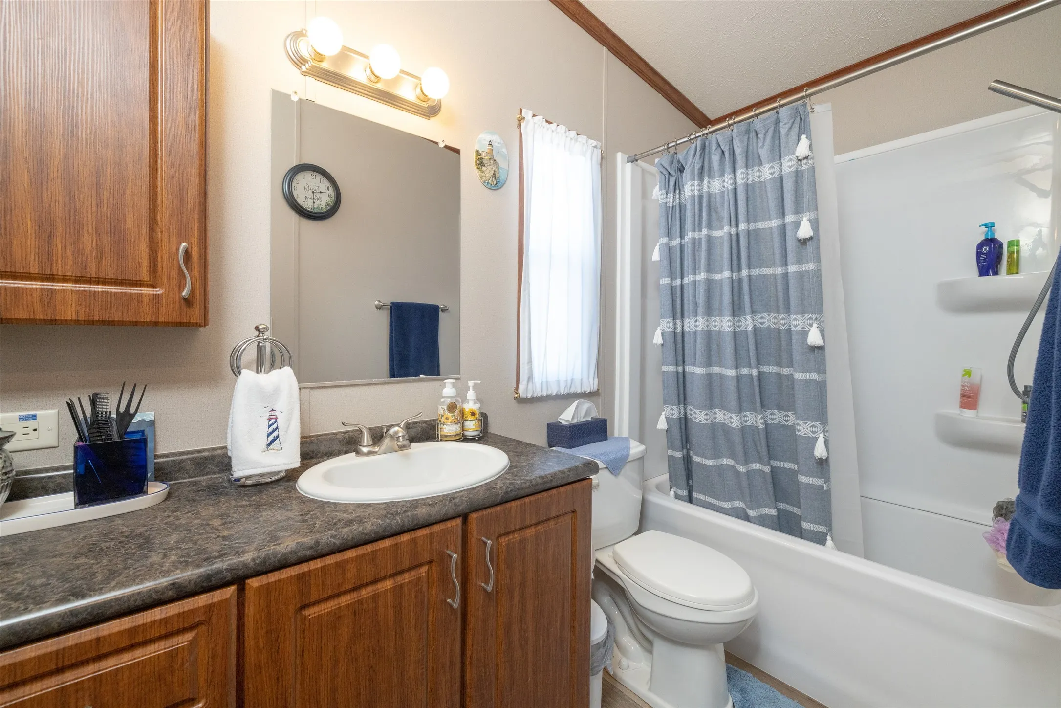 Mobile Home For Sale in Wise County , 140 Coke Gage Lane, Decatur, Texas 76234, 4 Bedroom, 2 Bathroom, Garage spaces, 1,736 Sqft, built in 2021, Price $225,000, mls#21299943, Real Estate Agent in Decatur, Homes For Sale in Wise county, Homes For Sale in Decatur, Realtor in Decatur Texas, Real Estate Brokerage Independent Realty Texas, Luminita Cordes Realtor
