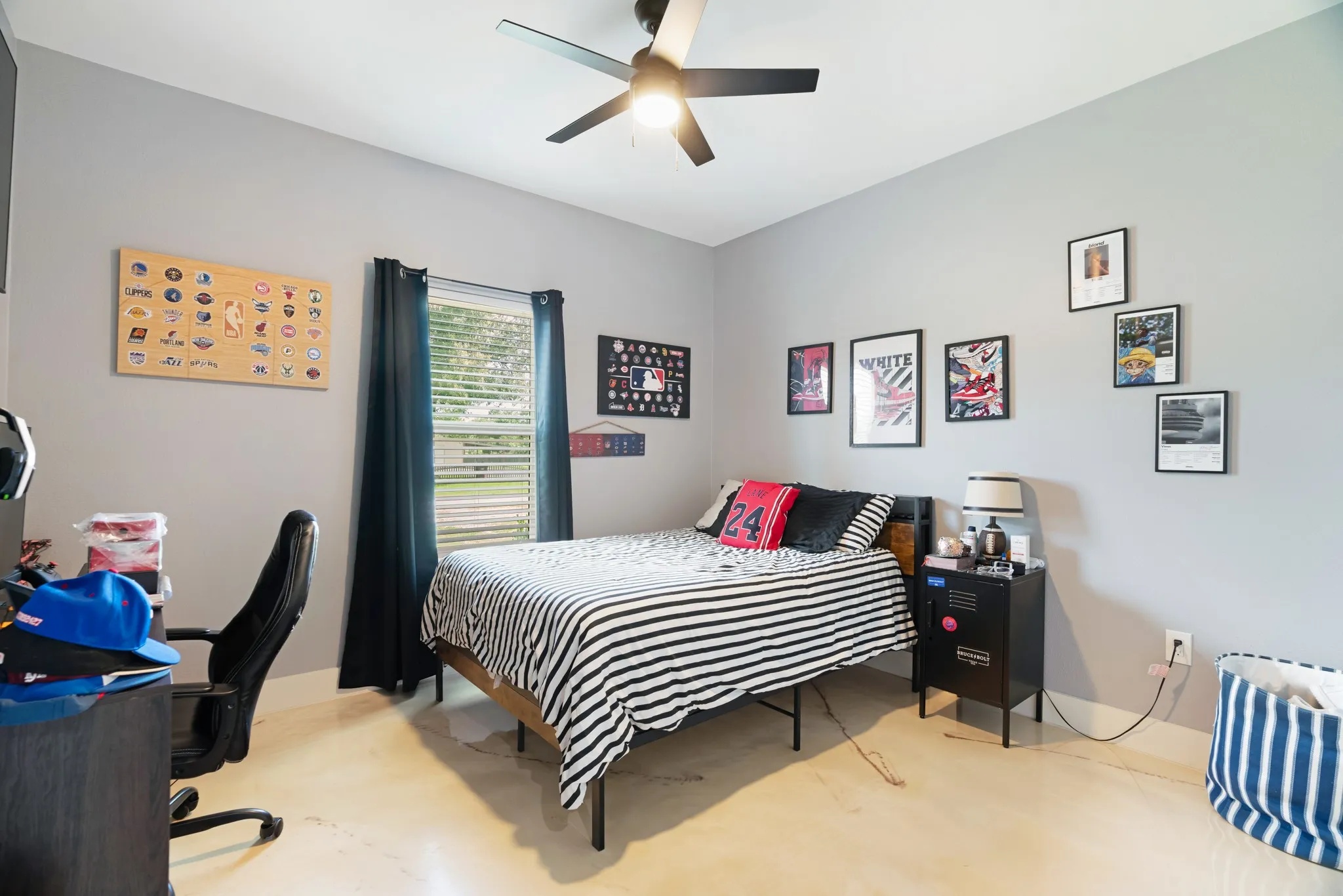 Single Family Residence For Sale in Lamar County , 725 Daniel Street, Blossom, Texas 75416, 3 Bedroom, 2 Bathroom, 2 Garage spaces, 1,788 Sqft, built in 2023, mls#21299844, Real Estate Agent in Blossom, Homes For Sale in Lamar county, Homes For Sale in Blossom, Realtor in Blossom Texas, Real Estate Brokerage Independent Realty Texas, Luminita Cordes Realtor