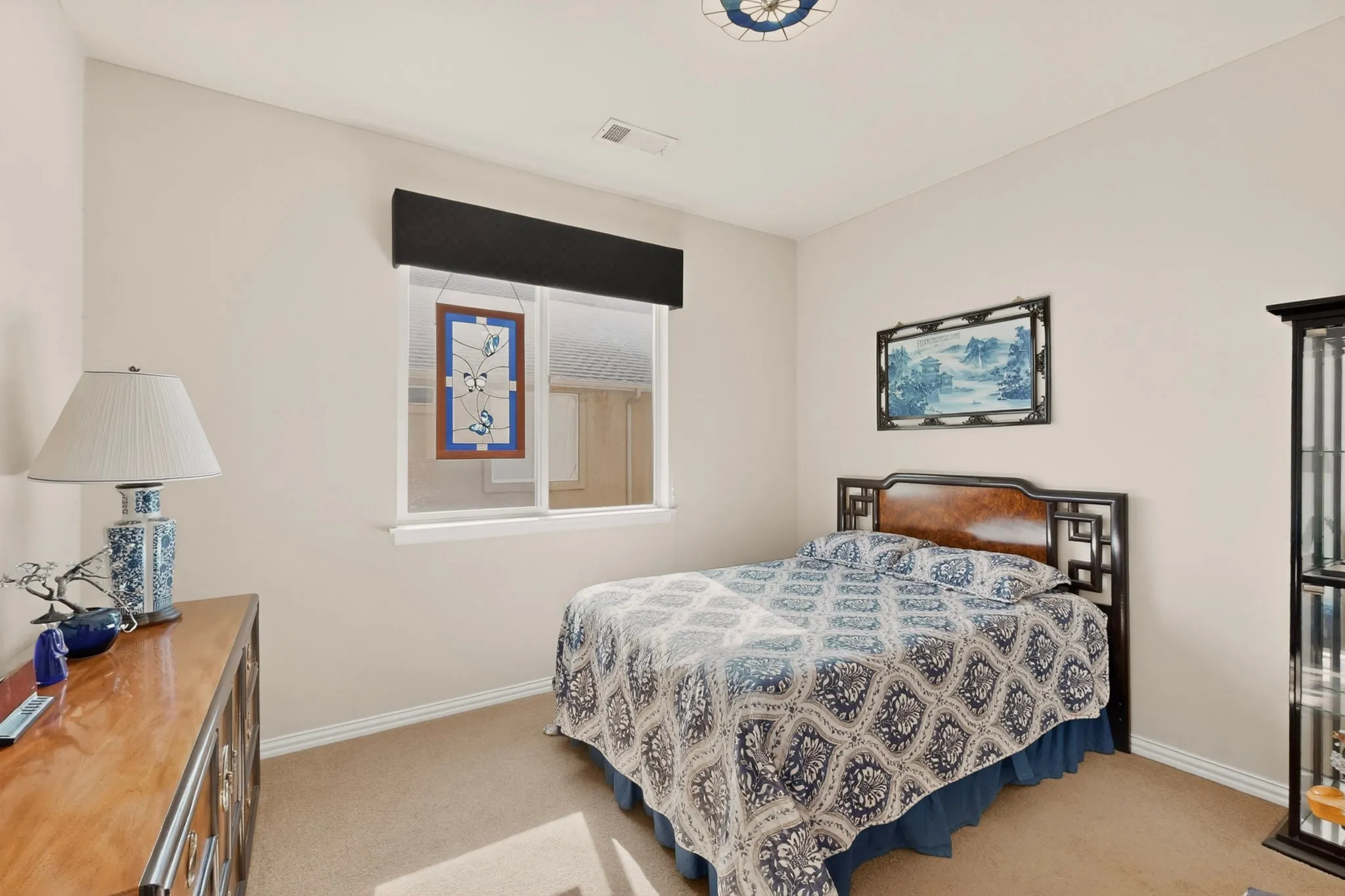 Single Family Residence For Sale in Denton County , 9801 Lindenwood Trail, Denton, Texas 76207, 3 Bedroom, 2 Bathroom, 3 Garage spaces, 2,063 Sqft, built in 2015, mls#21299913, Real Estate Agent in Denton, Homes For Sale in Denton county, Homes For Sale in Denton, Realtor in Denton Texas, Real Estate Brokerage Independent Realty Texas, Luminita Cordes Realtor