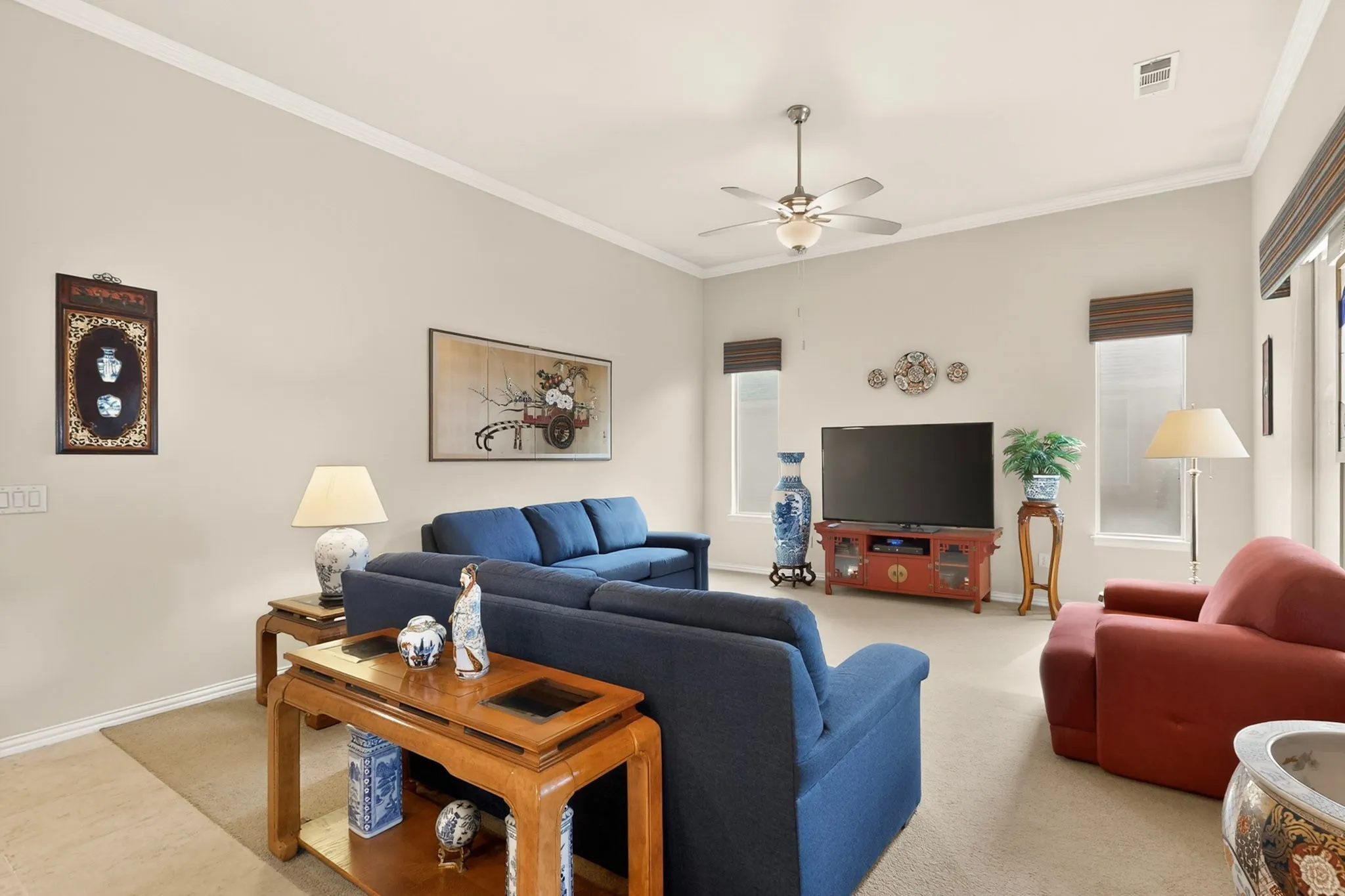 Single Family Residence For Sale in Denton County , 9801 Lindenwood Trail, Denton, Texas 76207, 3 Bedroom, 2 Bathroom, 3 Garage spaces, 2,063 Sqft, built in 2015, mls#21299913, Real Estate Agent in Denton, Homes For Sale in Denton county, Homes For Sale in Denton, Realtor in Denton Texas, Real Estate Brokerage Independent Realty Texas, Luminita Cordes Realtor