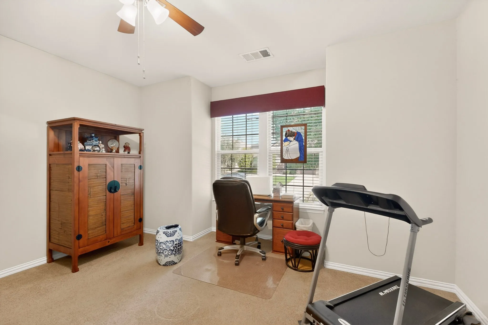 Single Family Residence For Sale in Denton County , 9801 Lindenwood Trail, Denton, Texas 76207, 3 Bedroom, 2 Bathroom, 3 Garage spaces, 2,063 Sqft, built in 2015, mls#21299913, Real Estate Agent in Denton, Homes For Sale in Denton county, Homes For Sale in Denton, Realtor in Denton Texas, Real Estate Brokerage Independent Realty Texas, Luminita Cordes Realtor