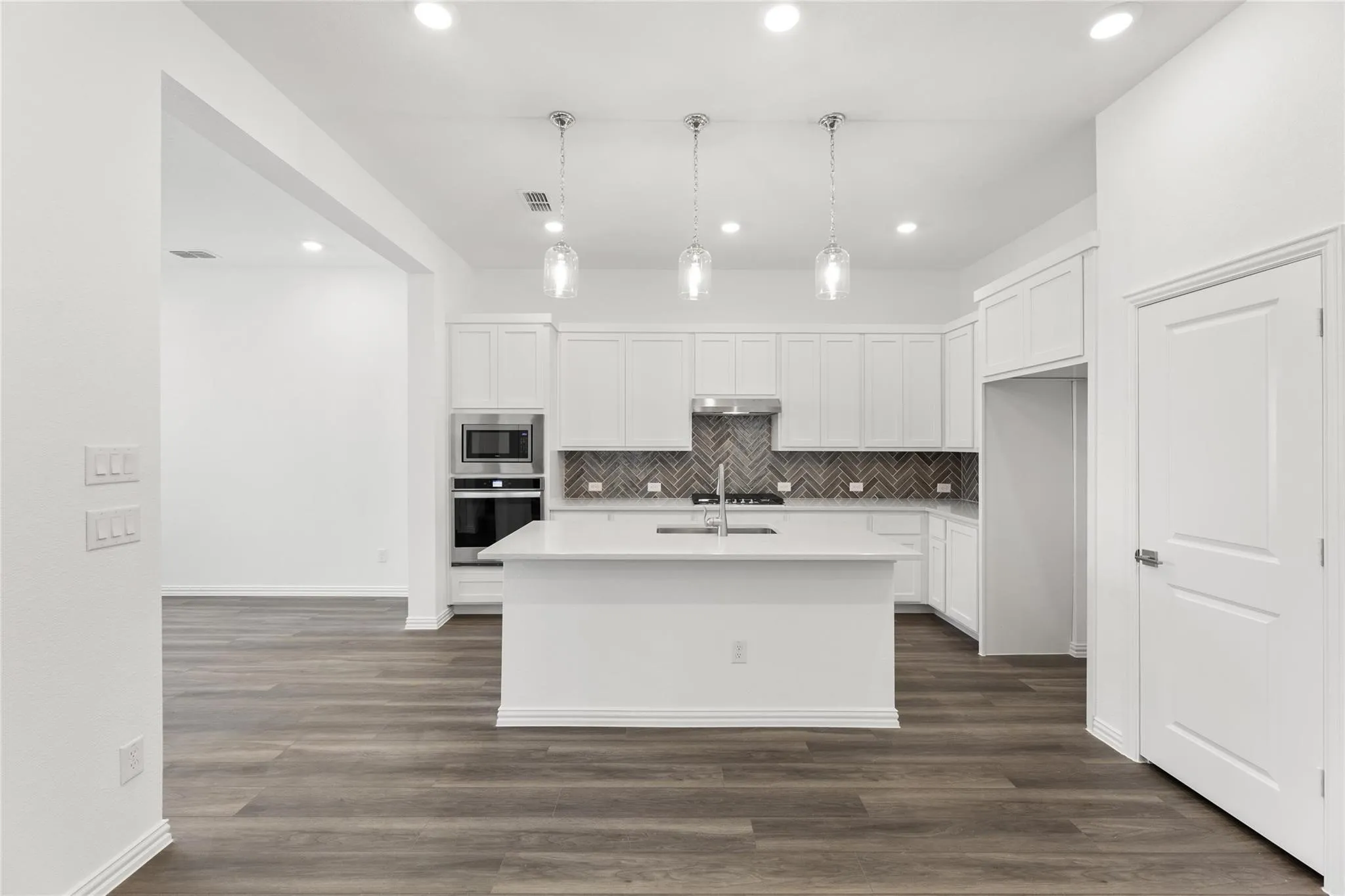 Single Family Residence For Sale in Denton County , 2357 Gray Drive, Northlake, Texas 76247, 4 Bedroom, 3 Bathroom, 2 Garage spaces, 2,397 Sqft, built in 2022, Price $450,000, mls#21300072, Real Estate Agent in Northlake, Homes For Sale in Denton county, Homes For Sale in Northlake, Realtor in Northlake Texas, Real Estate Brokerage Independent Realty Texas, Luminita Cordes Realtor