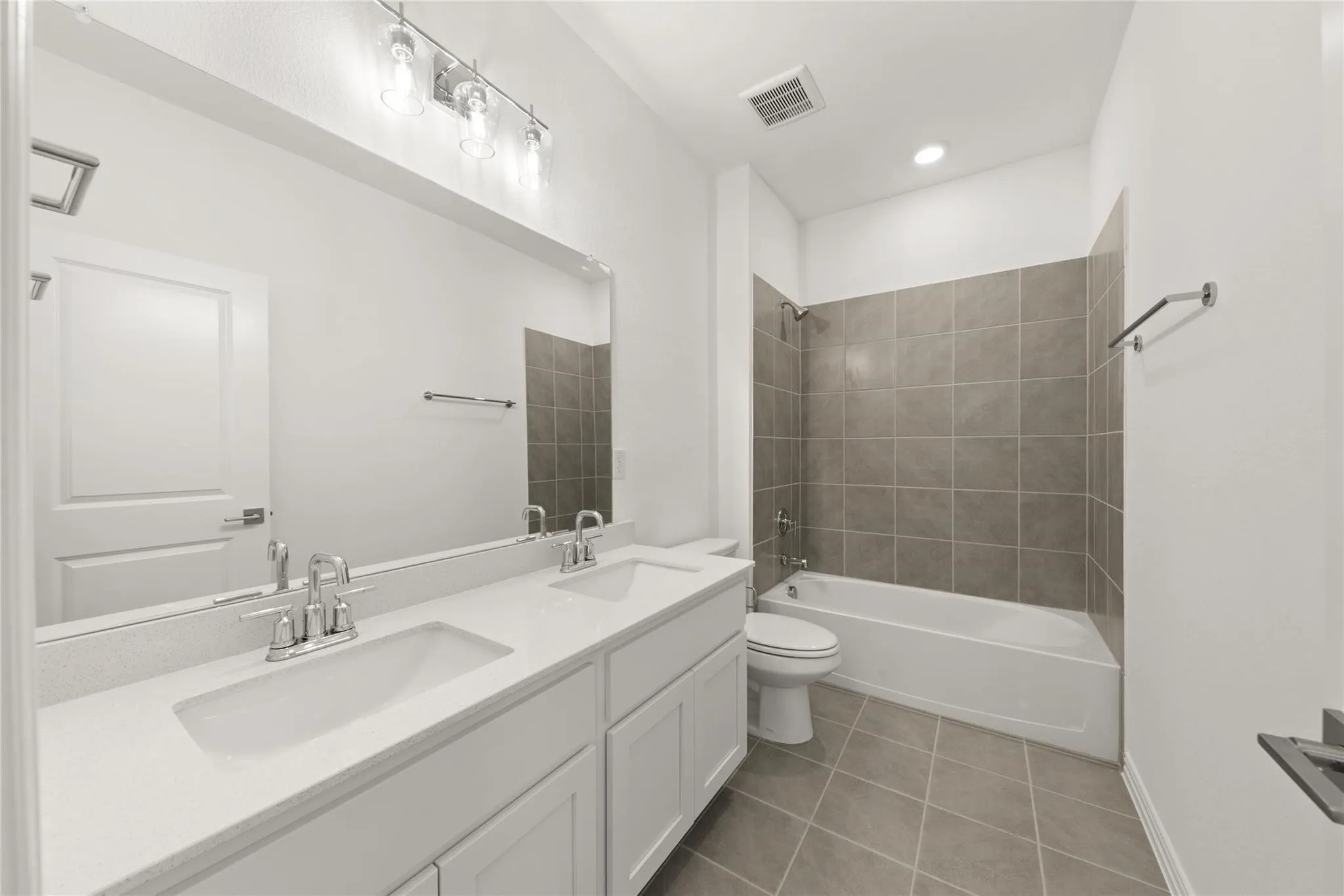 Single Family Residence For Sale in Denton County , 2357 Gray Drive, Northlake, Texas 76247, 4 Bedroom, 3 Bathroom, 2 Garage spaces, 2,397 Sqft, built in 2022, Price $450,000, mls#21300072, Real Estate Agent in Northlake, Homes For Sale in Denton county, Homes For Sale in Northlake, Realtor in Northlake Texas, Real Estate Brokerage Independent Realty Texas, Luminita Cordes Realtor