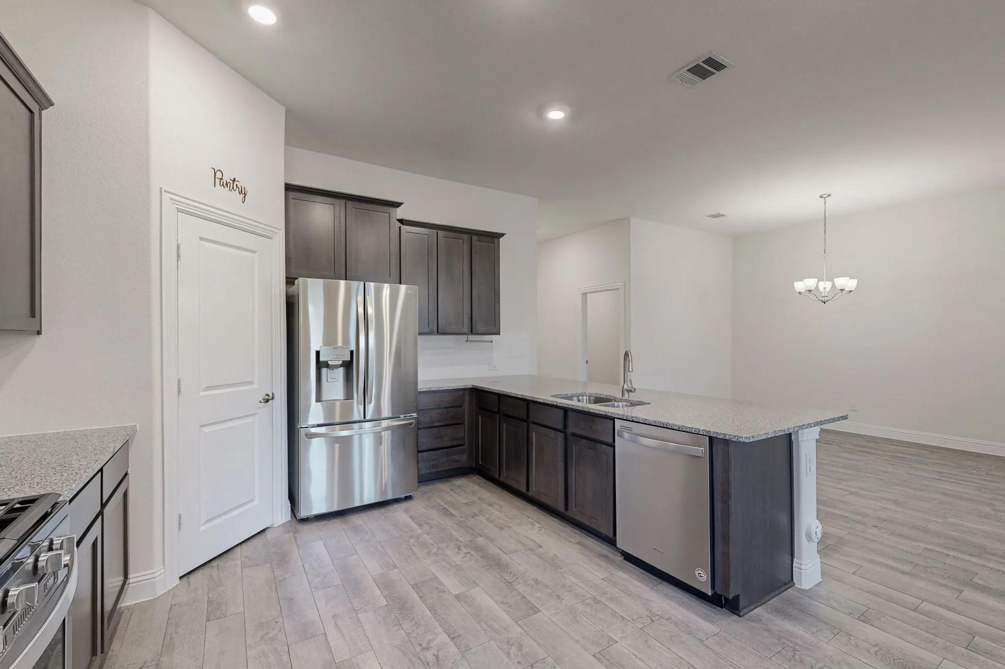 Single Family Residence For Rent in Denton County , 10925 Klondike Lane, Aubrey, Texas 76227, 3 Bedroom, 2 Bathroom, 2 Garage spaces, 1,785 Sqft, built in 2020, mls#21300067, Real Estate Agent in Aubrey, Homes For Rent in Denton county, Homes For Rent in Aubrey, Realtor in Aubrey Texas, Real Estate Brokerage Independent Realty Texas, Luminita Cordes Realtor