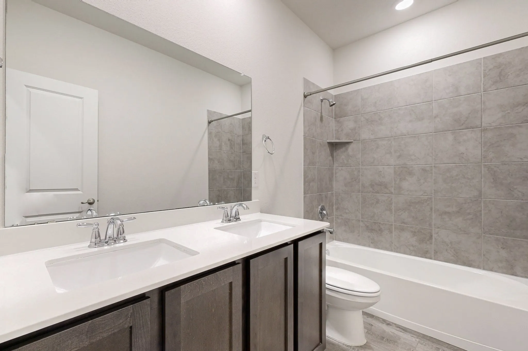 Single Family Residence For Rent in Denton County , 10925 Klondike Lane, Aubrey, Texas 76227, 3 Bedroom, 2 Bathroom, 2 Garage spaces, 1,785 Sqft, built in 2020, mls#21300067, Real Estate Agent in Aubrey, Homes For Rent in Denton county, Homes For Rent in Aubrey, Realtor in Aubrey Texas, Real Estate Brokerage Independent Realty Texas, Luminita Cordes Realtor