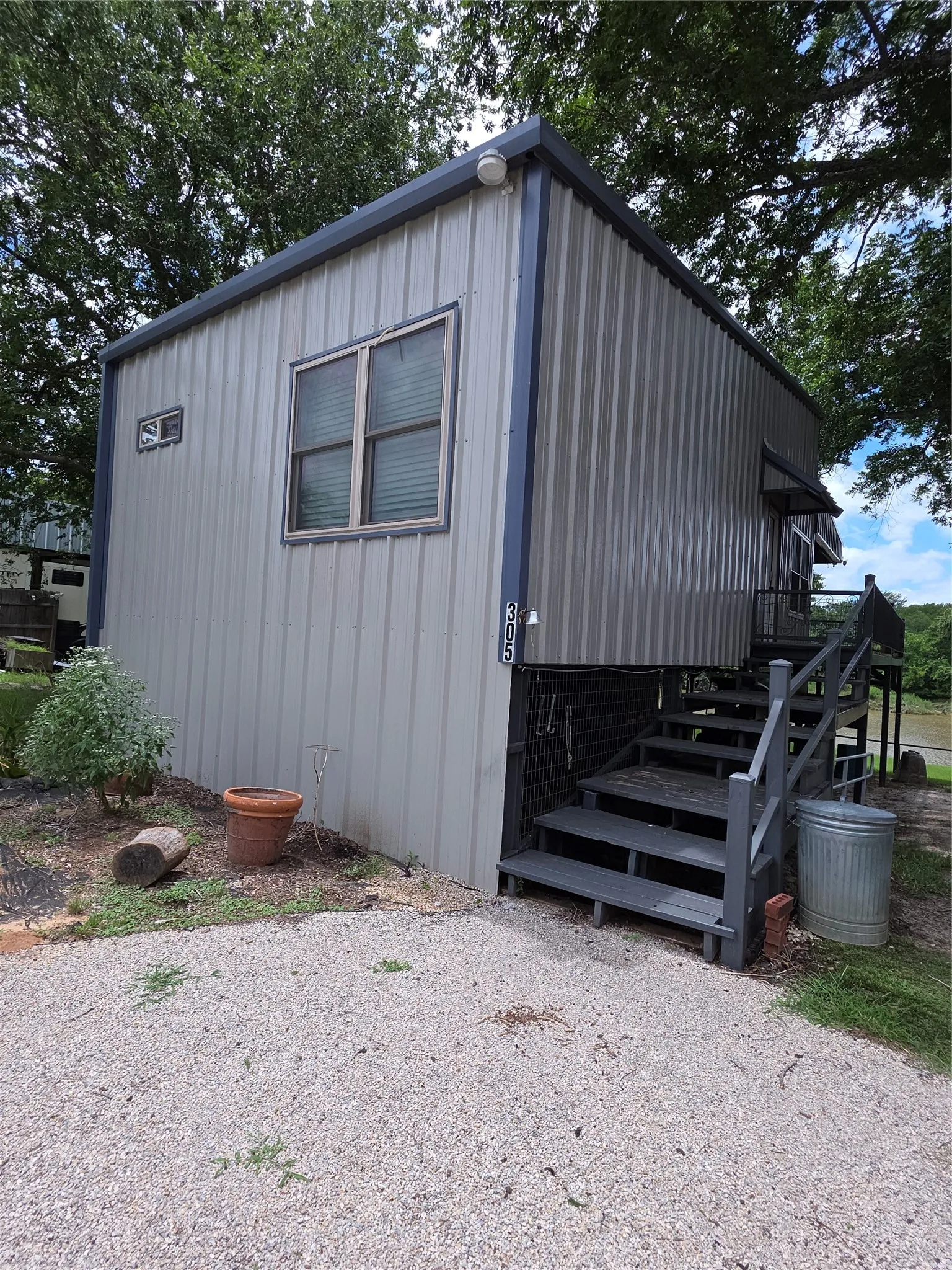 Single Family Residence For Sale in Parker County , 305 Chavez Trail, Weatherford, Texas 76087, 1 Bedroom, 1 Bathroom, Garage spaces, 800 Sqft, built in 2019, Price $264,000, mls#21300084, Real Estate Agent in Weatherford, Homes For Sale in Parker county, Homes For Sale in Weatherford, Realtor in Weatherford Texas, Real Estate Brokerage Independent Realty Texas, Luminita Cordes Realtor