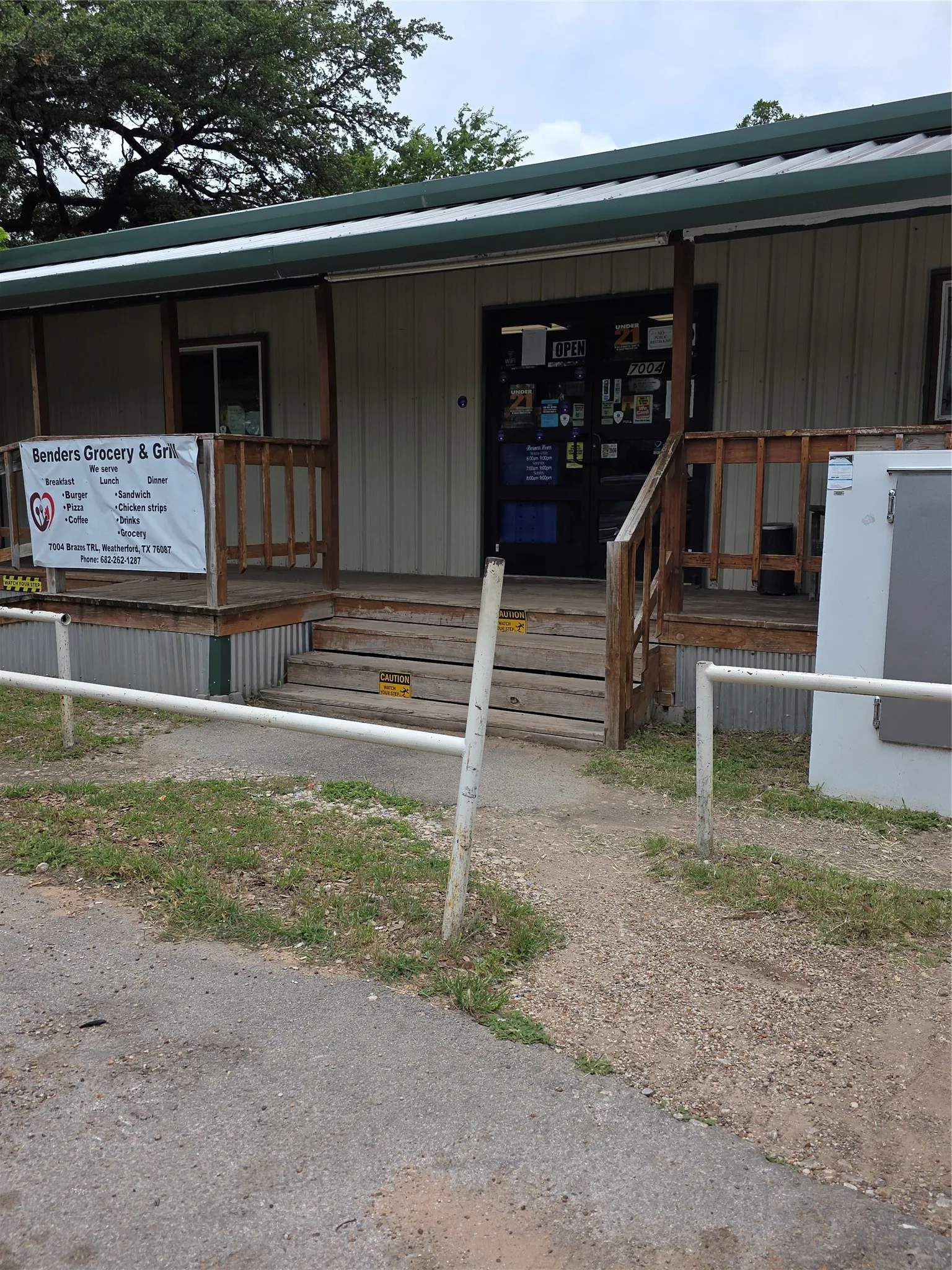 Benders Grocery and Grill