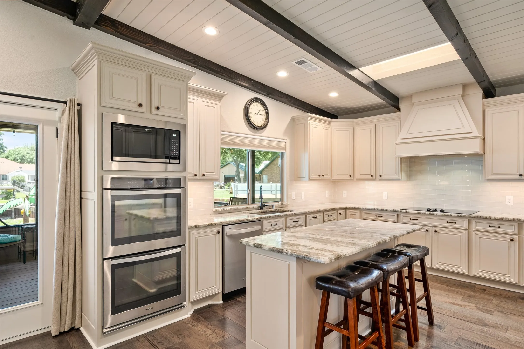 Single Family Residence For Sale in Henderson County , 159 Seaside Drive, Gun Barrel City, Texas 75156, 4 Bedroom, 2 Bathroom, 3 Garage spaces, 2,101 Sqft, built in 1972, mls#21300057, Real Estate Agent in Gun Barrel City, Homes For Sale in Henderson county, Homes For Sale in Gun Barrel City, Realtor in Gun Barrel City Texas, Real Estate Brokerage Independent Realty Texas, Luminita Cordes Realtor