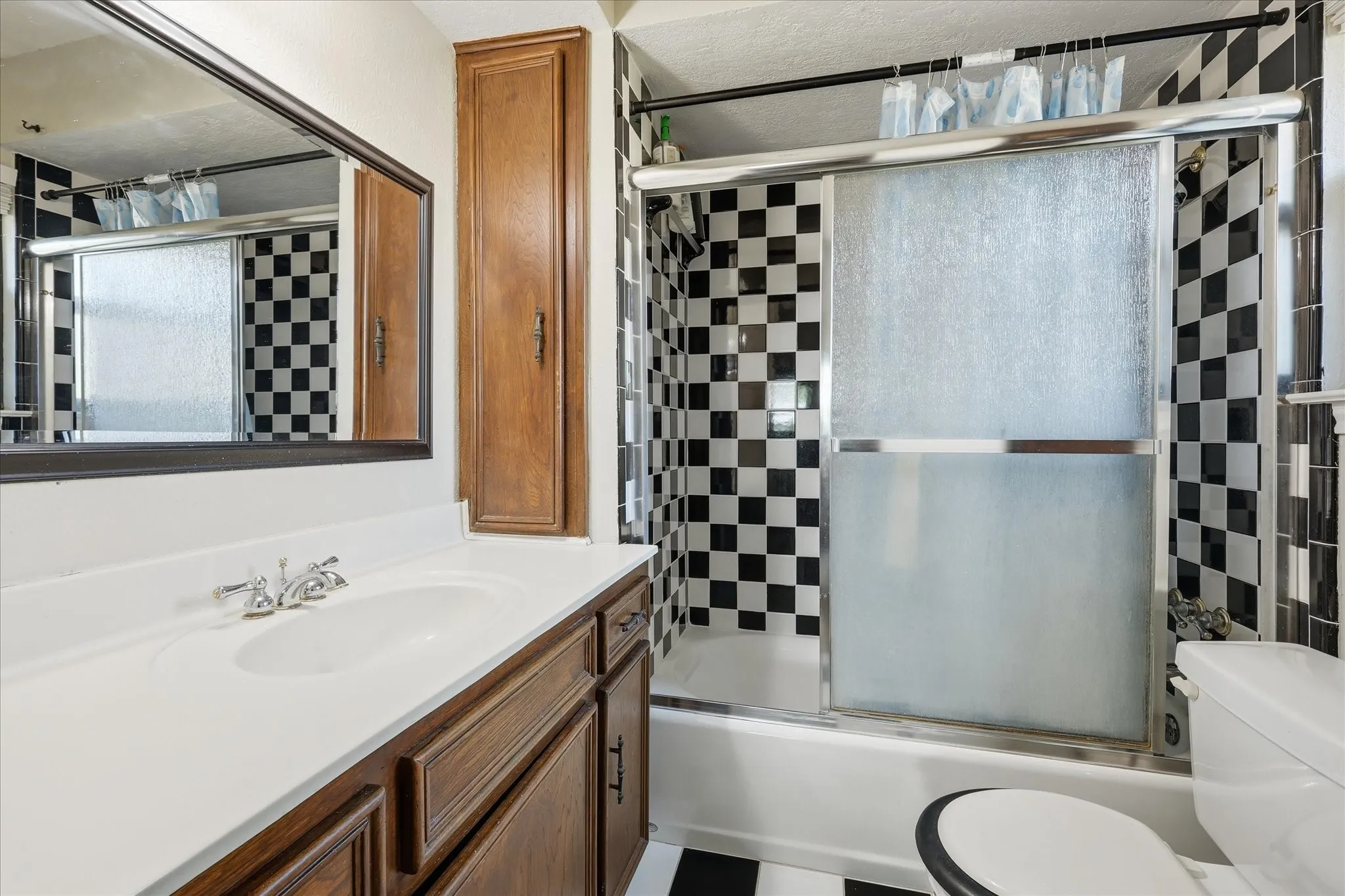 Primary ensuite