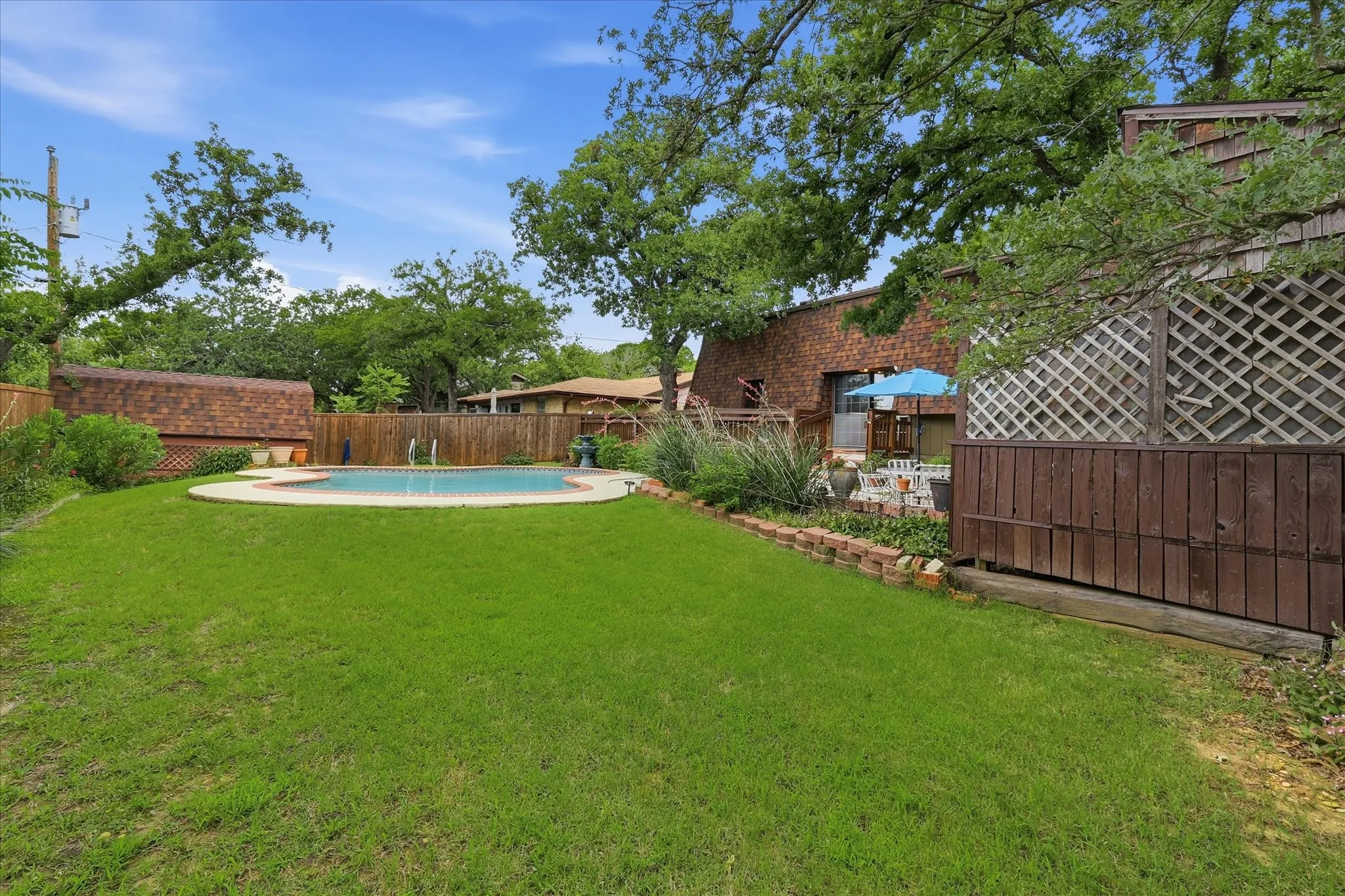 Good amount of yard to enjoy