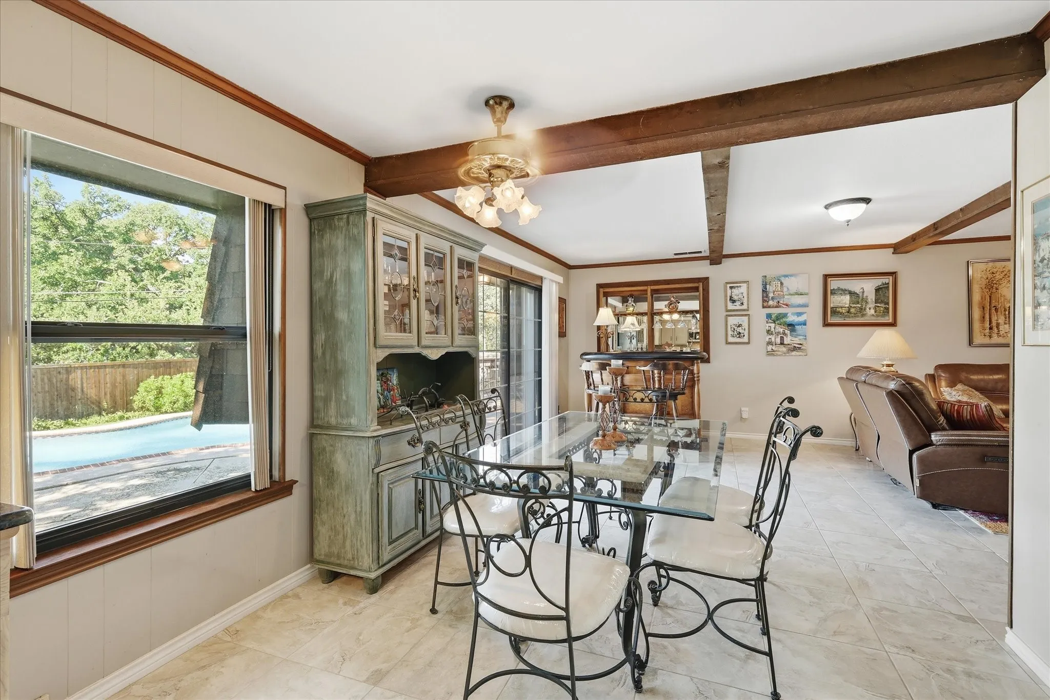 Great eating space