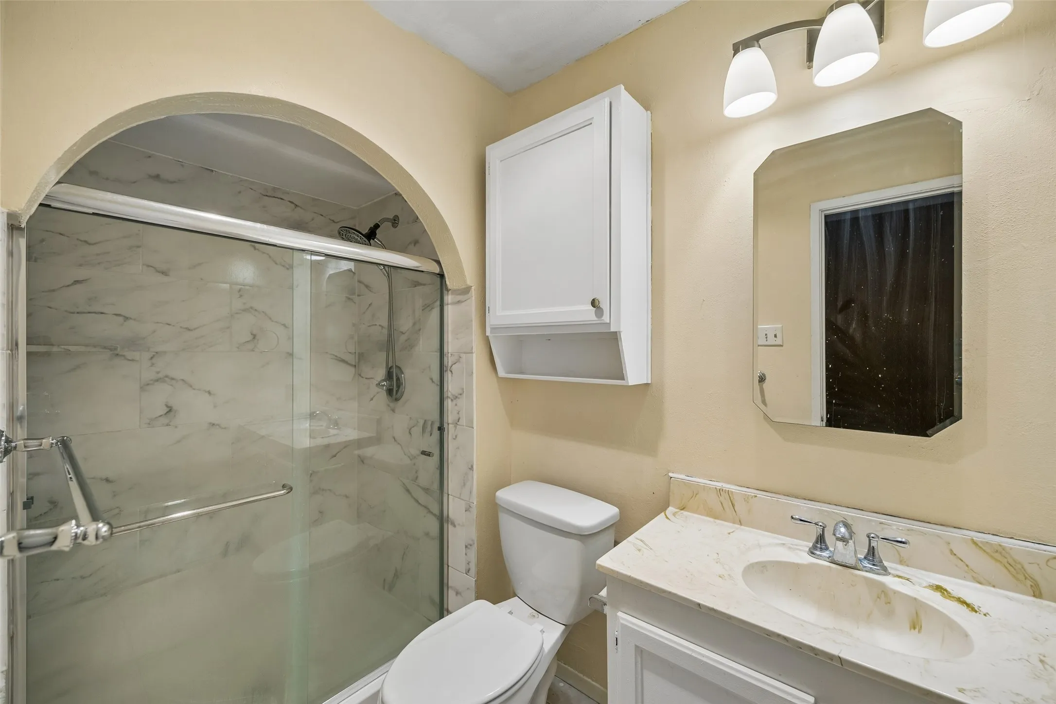 Single Family Residence For Sale in Collin County , 1109 Overdowns Drive, Plano, Texas 75023, 3 Bedroom, 2 Bathroom, 2 Garage spaces, 1,930 Sqft, built in 1974, mls#21269328, Real Estate Agent in Plano, Homes For Sale in Collin county, Homes For Sale in Plano, Realtor in Plano Texas, Real Estate Brokerage Independent Realty Texas, Luminita Cordes Realtor