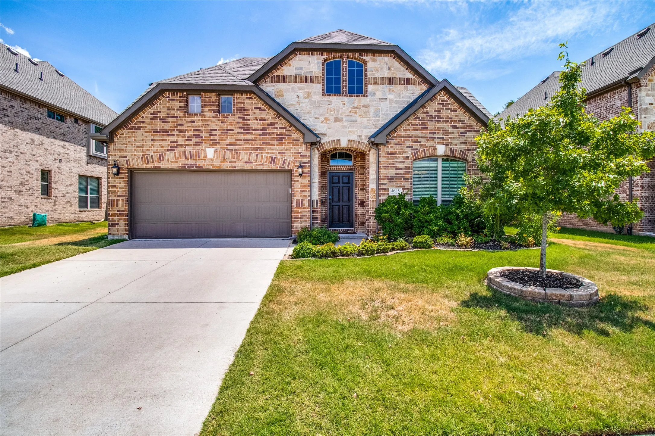 Single Family Residence For Rent in Grayson County , 4619 Amesbury, Sherman, Texas 75092, 4 Bedroom, 3 Bathroom, 2 Garage spaces, 2,517 Sqft, built in 2017, mls#21300092, Real Estate Agent in Sherman, Homes For Rent in Grayson county, Homes For Rent in Sherman, Realtor in Sherman Texas, Real Estate Brokerage Independent Realty Texas, Luminita Cordes Realtor