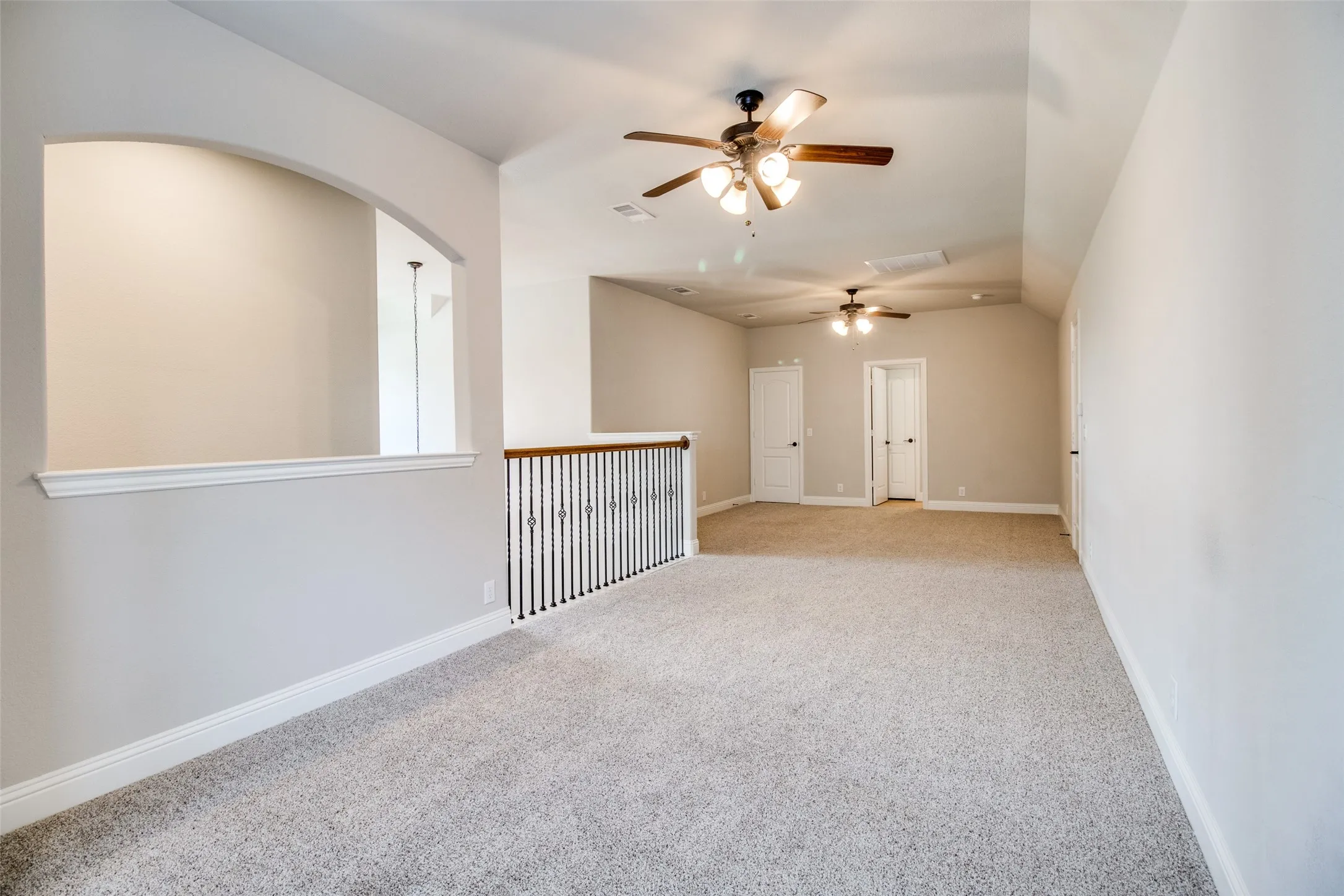 Single Family Residence For Rent in Grayson County , 4619 Amesbury, Sherman, Texas 75092, 4 Bedroom, 3 Bathroom, 2 Garage spaces, 2,517 Sqft, built in 2017, mls#21300092, Real Estate Agent in Sherman, Homes For Rent in Grayson county, Homes For Rent in Sherman, Realtor in Sherman Texas, Real Estate Brokerage Independent Realty Texas, Luminita Cordes Realtor