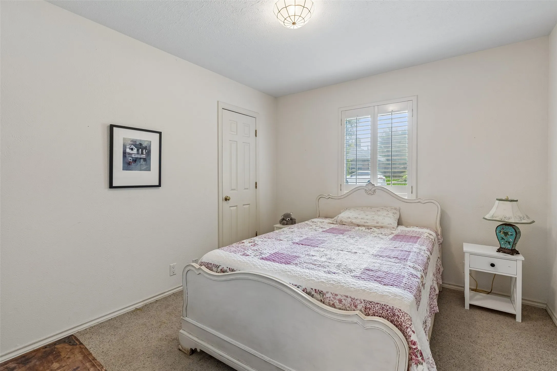 Single Family Residence For Sale in Grayson County , 2430 Turtle Creek Drive, Sherman, Texas 75092, 3 Bedroom, 3 Bathroom, 2 Garage spaces, 2,268 Sqft, built in 1983, mls#21297604, Real Estate Agent in Sherman, Homes For Sale in Grayson county, Homes For Sale in Sherman, Realtor in Sherman Texas, Real Estate Brokerage Independent Realty Texas, Luminita Cordes Realtor