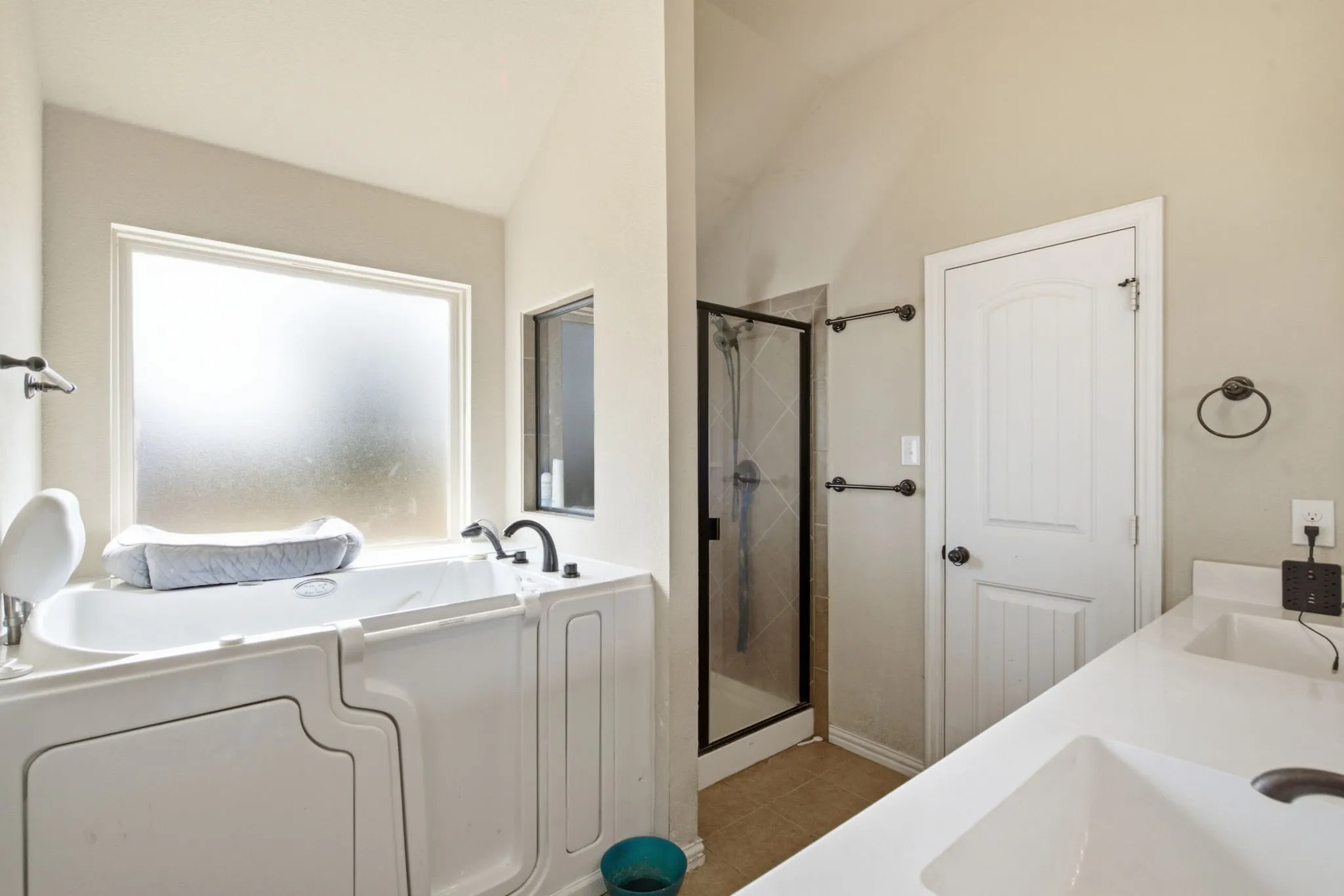 Single Family Residence For Sale in Parker County , 101 Hampton Lane, Springtown, Texas 76082, 4 Bedroom, 2 Bathroom, 2 Garage spaces, 2,000 Sqft, built in 2016, mls#21287353, Real Estate Agent in Springtown, Homes For Sale in Parker county, Homes For Sale in Springtown, Realtor in Springtown Texas, Real Estate Brokerage Independent Realty Texas, Luminita Cordes Realtor