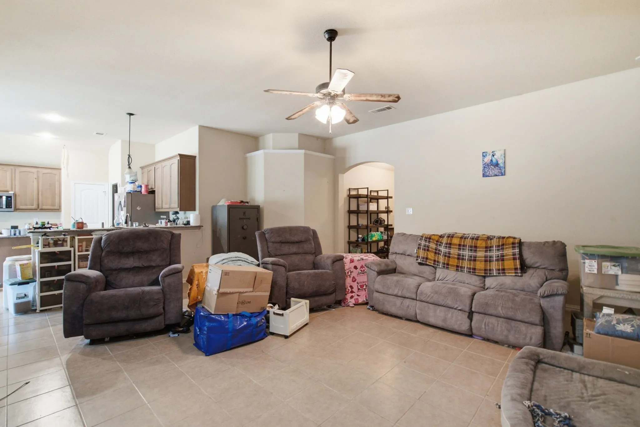 Single Family Residence For Sale in Parker County , 101 Hampton Lane, Springtown, Texas 76082, 4 Bedroom, 2 Bathroom, 2 Garage spaces, 2,000 Sqft, built in 2016, mls#21287353, Real Estate Agent in Springtown, Homes For Sale in Parker county, Homes For Sale in Springtown, Realtor in Springtown Texas, Real Estate Brokerage Independent Realty Texas, Luminita Cordes Realtor