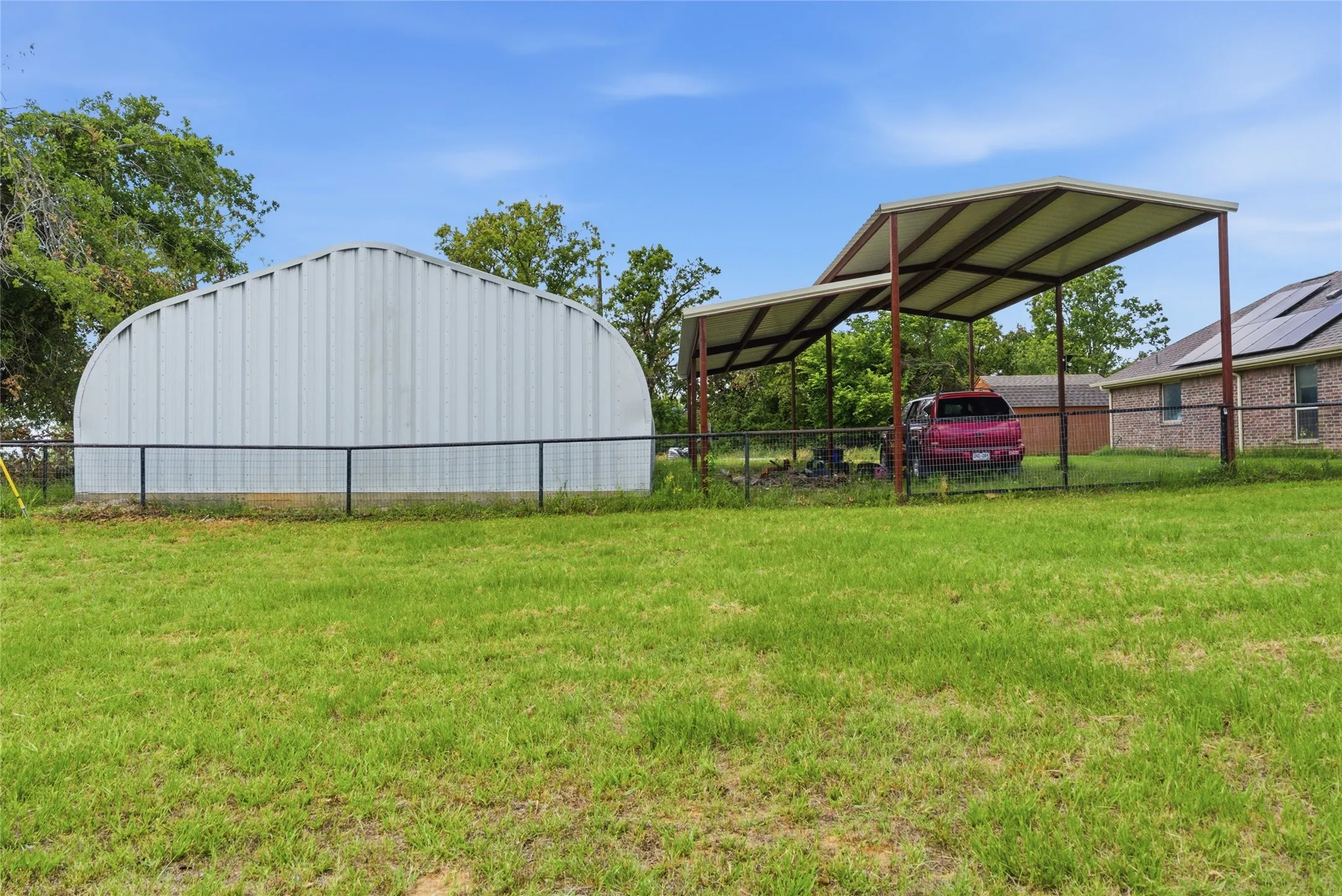 Single Family Residence For Sale in Parker County , 101 Hampton Lane, Springtown, Texas 76082, 4 Bedroom, 2 Bathroom, 2 Garage spaces, 2,000 Sqft, built in 2016, mls#21287353, Real Estate Agent in Springtown, Homes For Sale in Parker county, Homes For Sale in Springtown, Realtor in Springtown Texas, Real Estate Brokerage Independent Realty Texas, Luminita Cordes Realtor