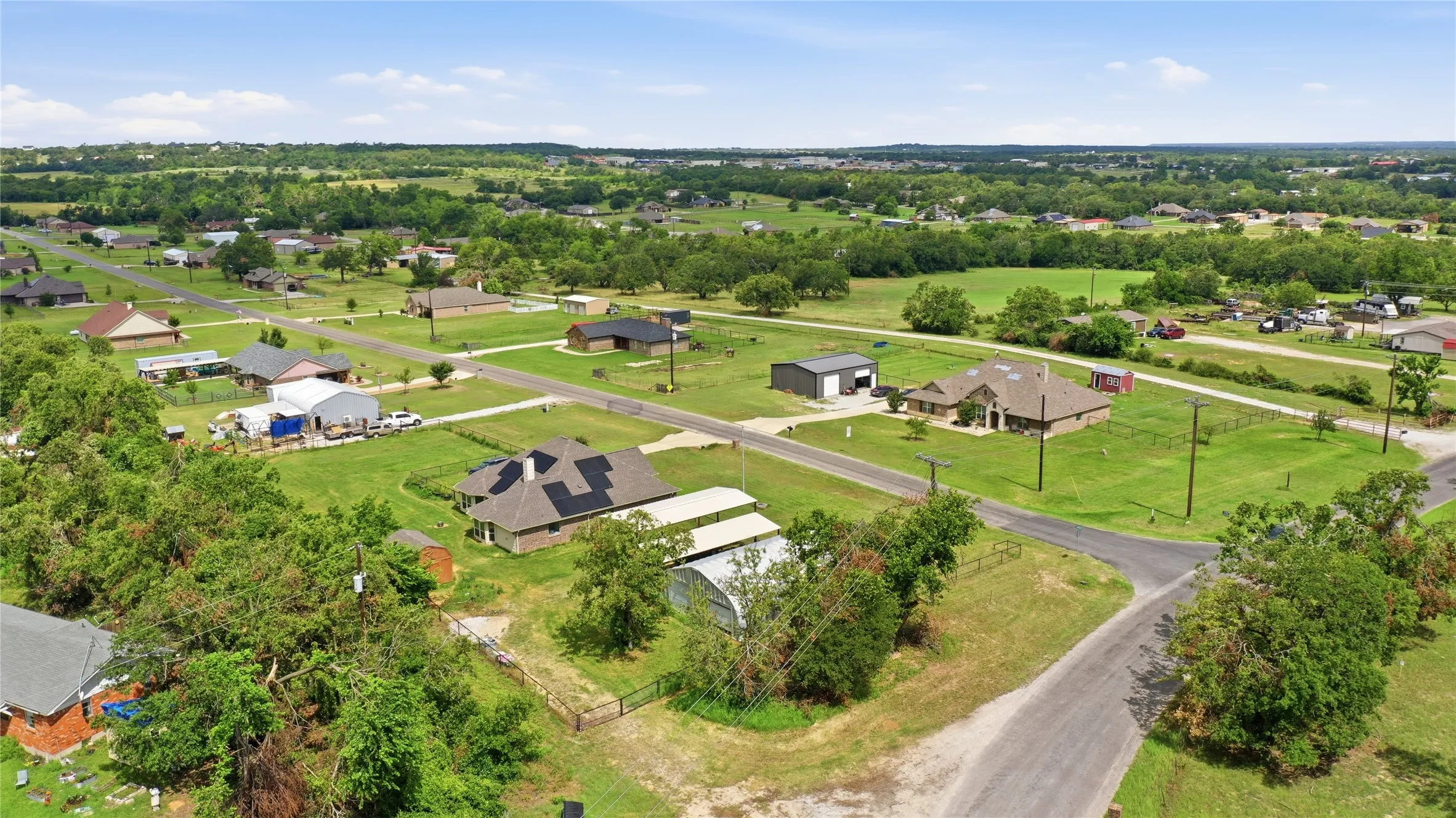 Single Family Residence For Sale in Parker County , 101 Hampton Lane, Springtown, Texas 76082, 4 Bedroom, 2 Bathroom, 2 Garage spaces, 2,000 Sqft, built in 2016, mls#21287353, Real Estate Agent in Springtown, Homes For Sale in Parker county, Homes For Sale in Springtown, Realtor in Springtown Texas, Real Estate Brokerage Independent Realty Texas, Luminita Cordes Realtor
