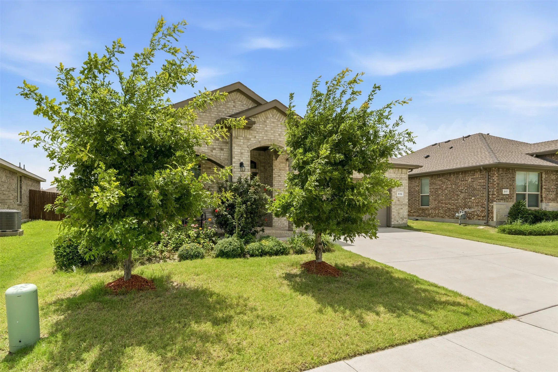 Single Family Residence For Sale in Tarrant County , 513 Frenchpark Drive, Fort Worth, Texas 76052, 3 Bedrooms, 2 Bathrooms, 2 Garage spaces, 1,811 Sqft, built in 2020, Price $345,000, mls#21299157, Real Estate Agent in Fort Worth, Homes For Sale in Tarrant county, Homes For Sale in Fort Worth, Realtor in Fort Worth Texas, Real Estate Brokerage Independent Realty Texas, Luminita Cordes Realtor