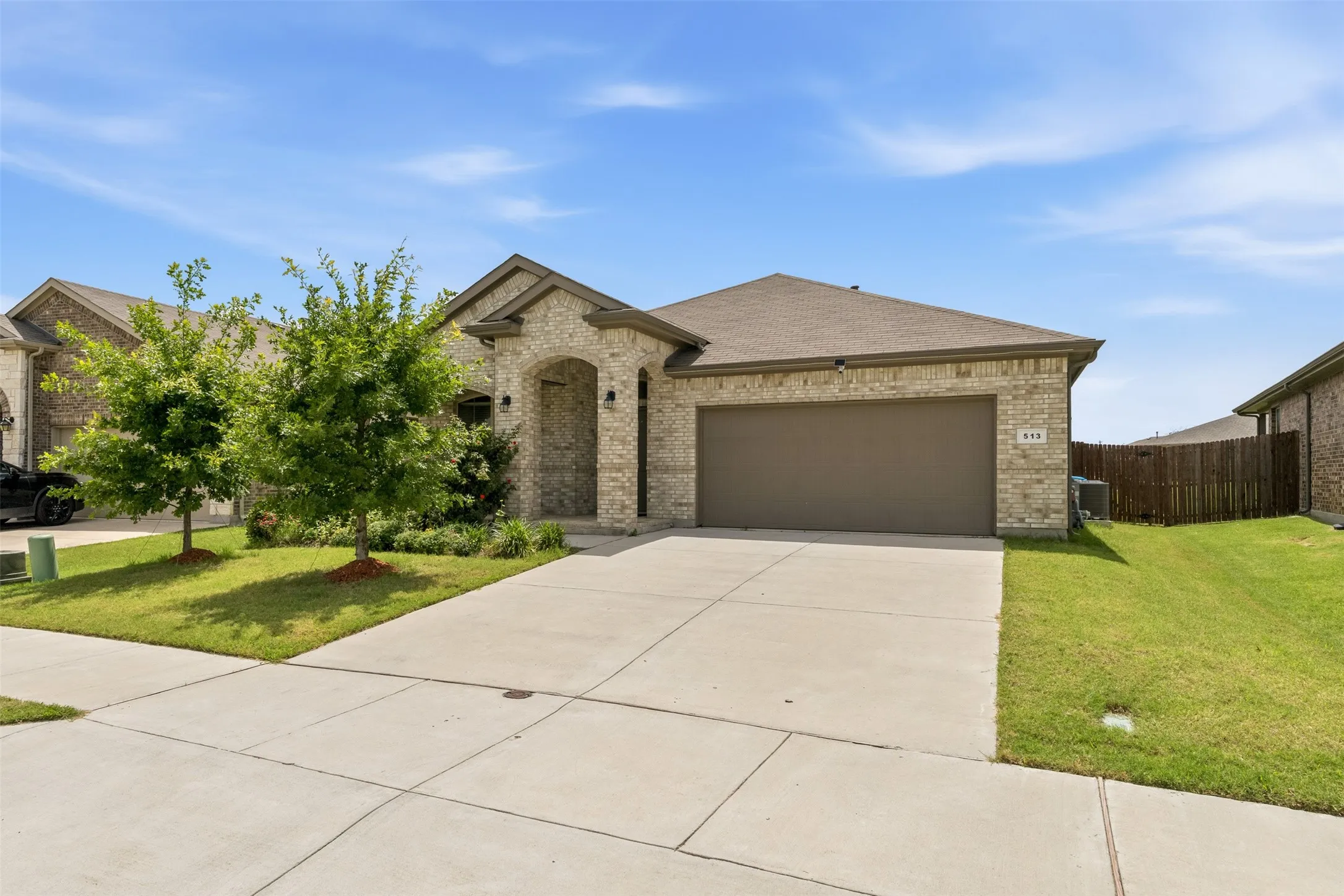 Single Family Residence For Sale in Tarrant County , 513 Frenchpark Drive, Fort Worth, Texas 76052, 3 Bedrooms, 2 Bathrooms, 2 Garage spaces, 1,811 Sqft, built in 2020, Price $345,000, mls#21299157, Real Estate Agent in Fort Worth, Homes For Sale in Tarrant county, Homes For Sale in Fort Worth, Realtor in Fort Worth Texas, Real Estate Brokerage Independent Realty Texas, Luminita Cordes Realtor