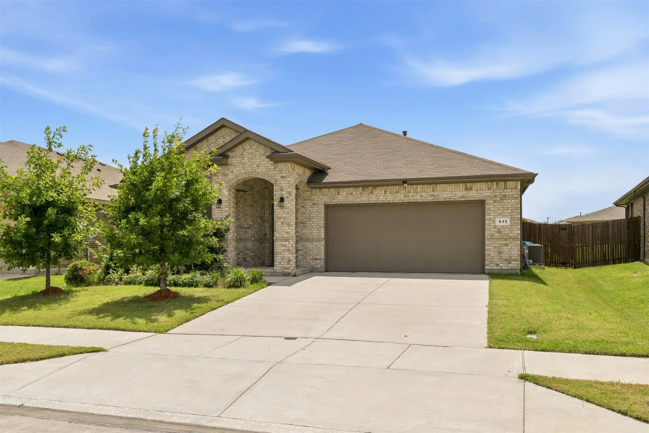 Single Family Residence For Sale in Tarrant County , 513 Frenchpark Drive, Fort Worth, Texas 76052, 3 Bedrooms, 2 Bathrooms, 2 Garage spaces, 1,811 Sqft, built in 2020, Price $345,000, mls#21299157, Real Estate Agent in Fort Worth, Homes For Sale in Tarrant county, Homes For Sale in Fort Worth, Realtor in Fort Worth Texas, Real Estate Brokerage Independent Realty Texas, Luminita Cordes Realtor