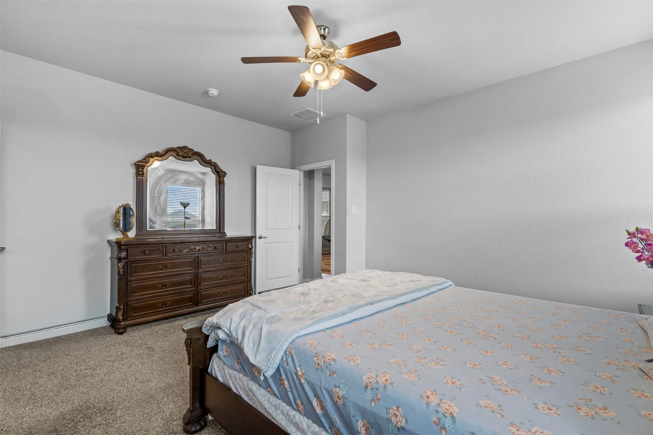 Single Family Residence For Sale in Tarrant County , 513 Frenchpark Drive, Fort Worth, Texas 76052, 3 Bedrooms, 2 Bathrooms, 2 Garage spaces, 1,811 Sqft, built in 2020, Price $345,000, mls#21299157, Real Estate Agent in Fort Worth, Homes For Sale in Tarrant county, Homes For Sale in Fort Worth, Realtor in Fort Worth Texas, Real Estate Brokerage Independent Realty Texas, Luminita Cordes Realtor