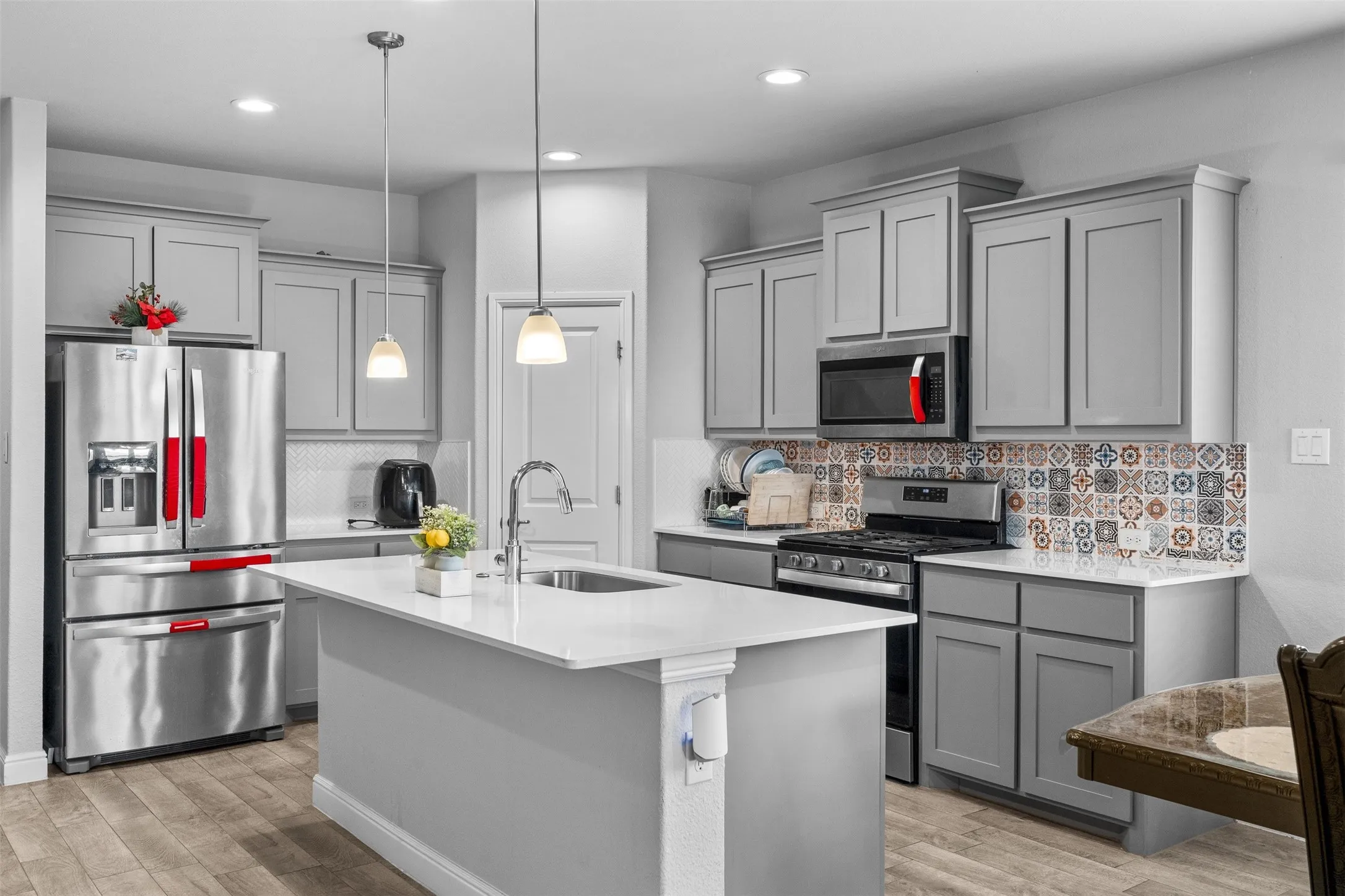 Single Family Residence For Sale in Tarrant County , 513 Frenchpark Drive, Fort Worth, Texas 76052, 3 Bedrooms, 2 Bathrooms, 2 Garage spaces, 1,811 Sqft, built in 2020, Price $345,000, mls#21299157, Real Estate Agent in Fort Worth, Homes For Sale in Tarrant county, Homes For Sale in Fort Worth, Realtor in Fort Worth Texas, Real Estate Brokerage Independent Realty Texas, Luminita Cordes Realtor